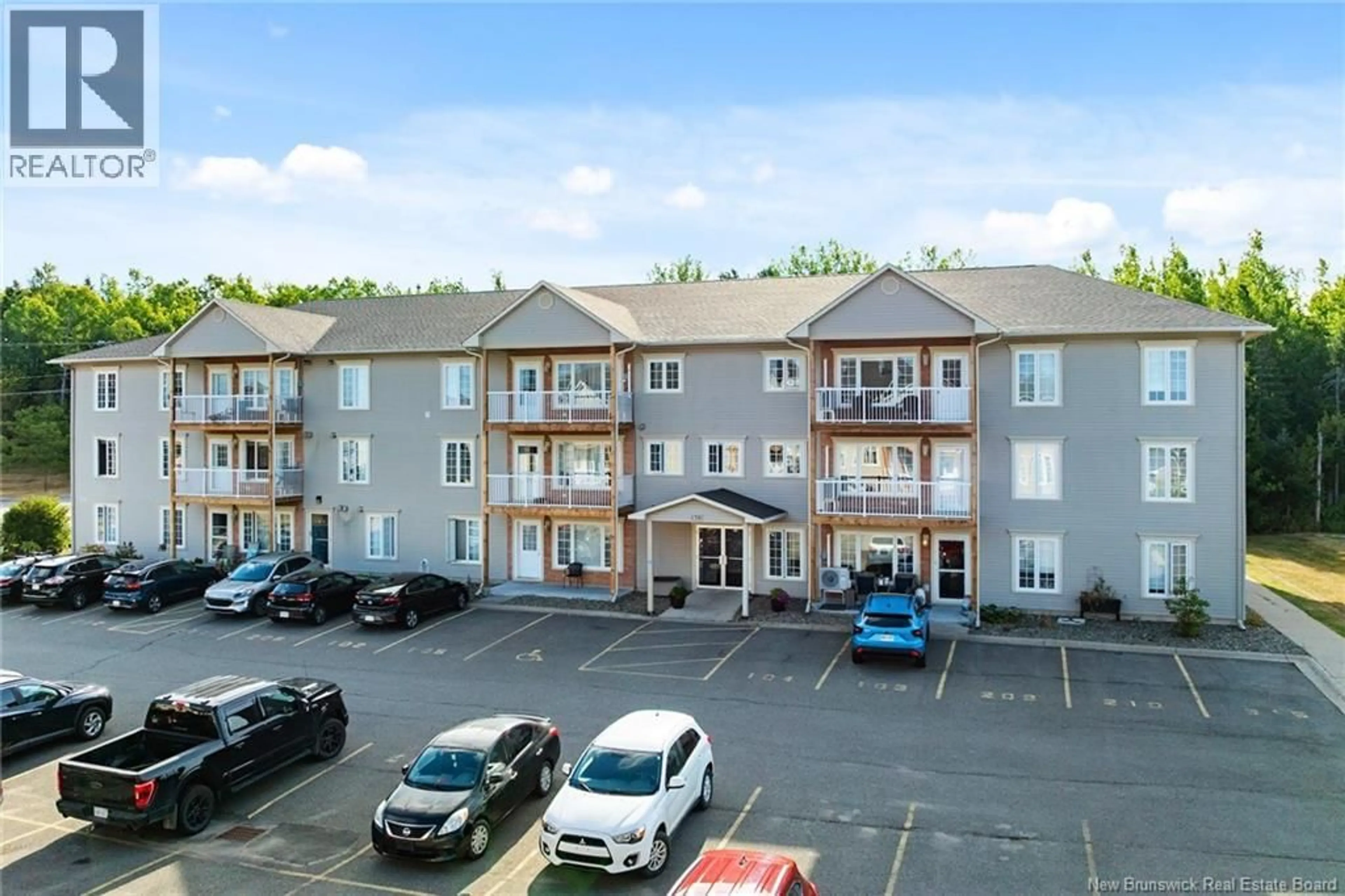 A pic from outside/outdoor area/front of a property/back of a property/a pic from drone, unknown for 207 - 170 VALCOUR DRIVE, Fredericton New Brunswick E3C0C9