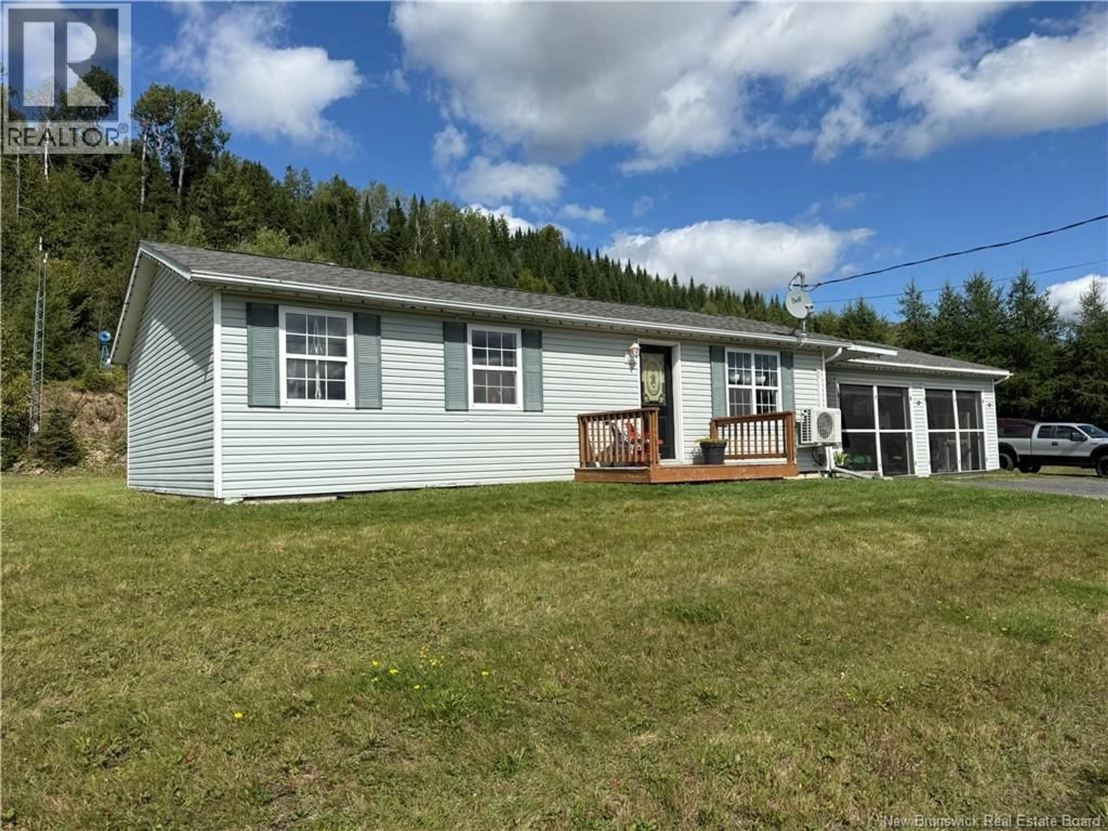 A pic from outside/outdoor area/front of a property/back of a property/a pic from drone, water/lake/river/ocean view for 40 SUTHERLAND BROOK ROAD, DSL de Drummond/DSL of Drummond New Brunswick E3Y3T9