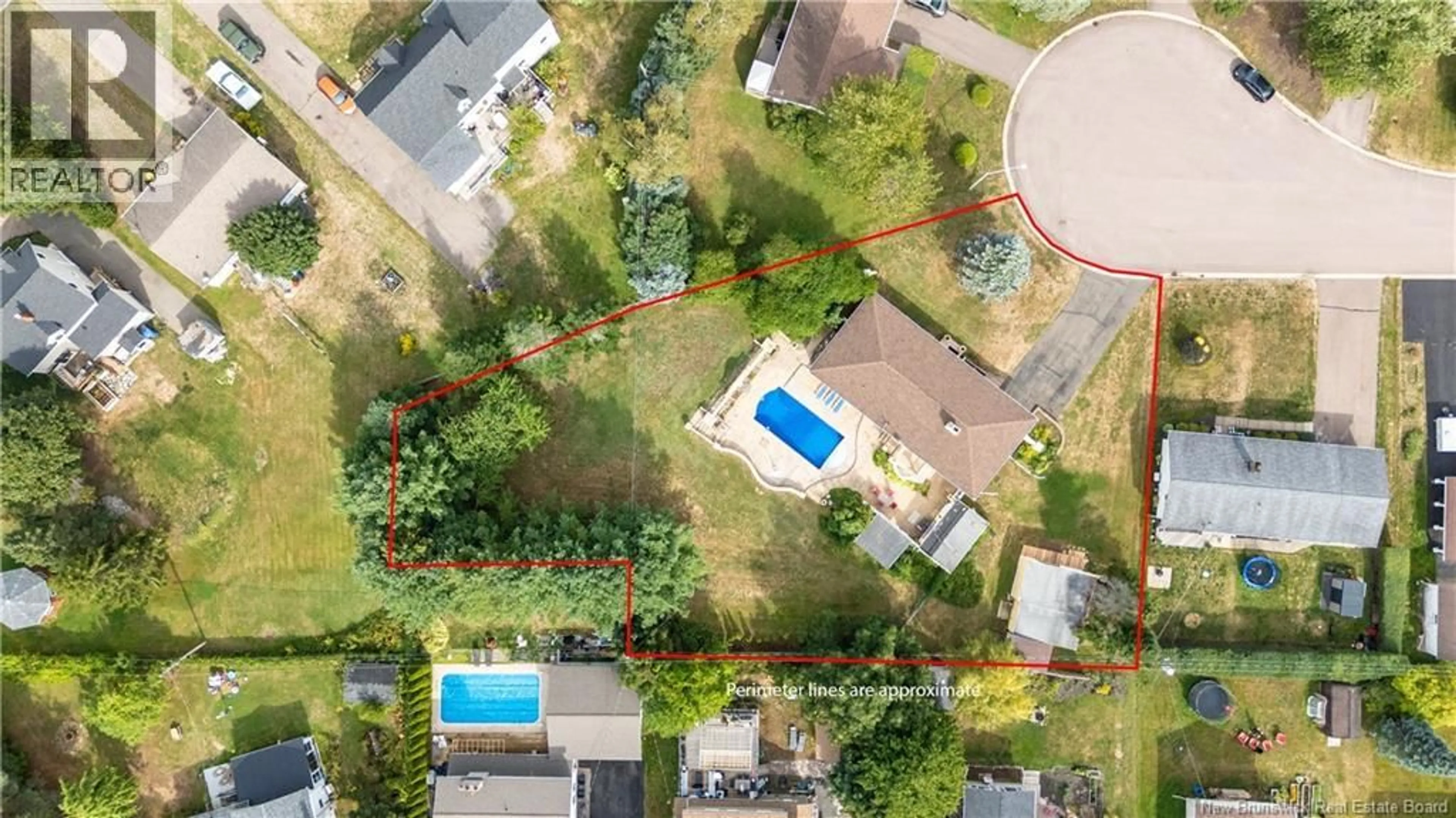 A pic from outside/outdoor area/front of a property/back of a property/a pic from drone, unknown for 27 GUIMOND COURT, Dieppe New Brunswick E1A1A1