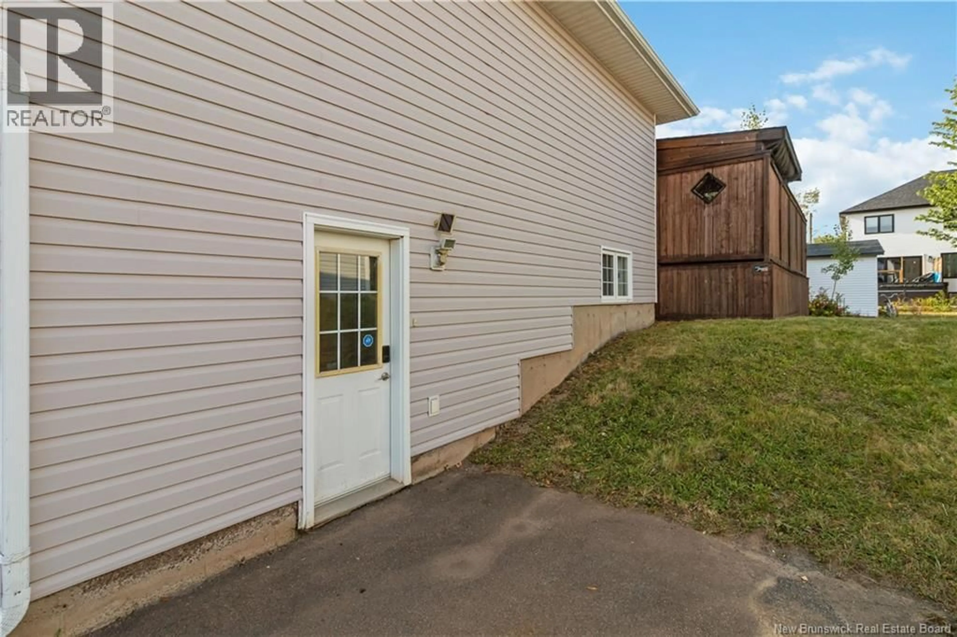 Unknown for 30 PELAGIE STREET, Dieppe New Brunswick E1A7R7