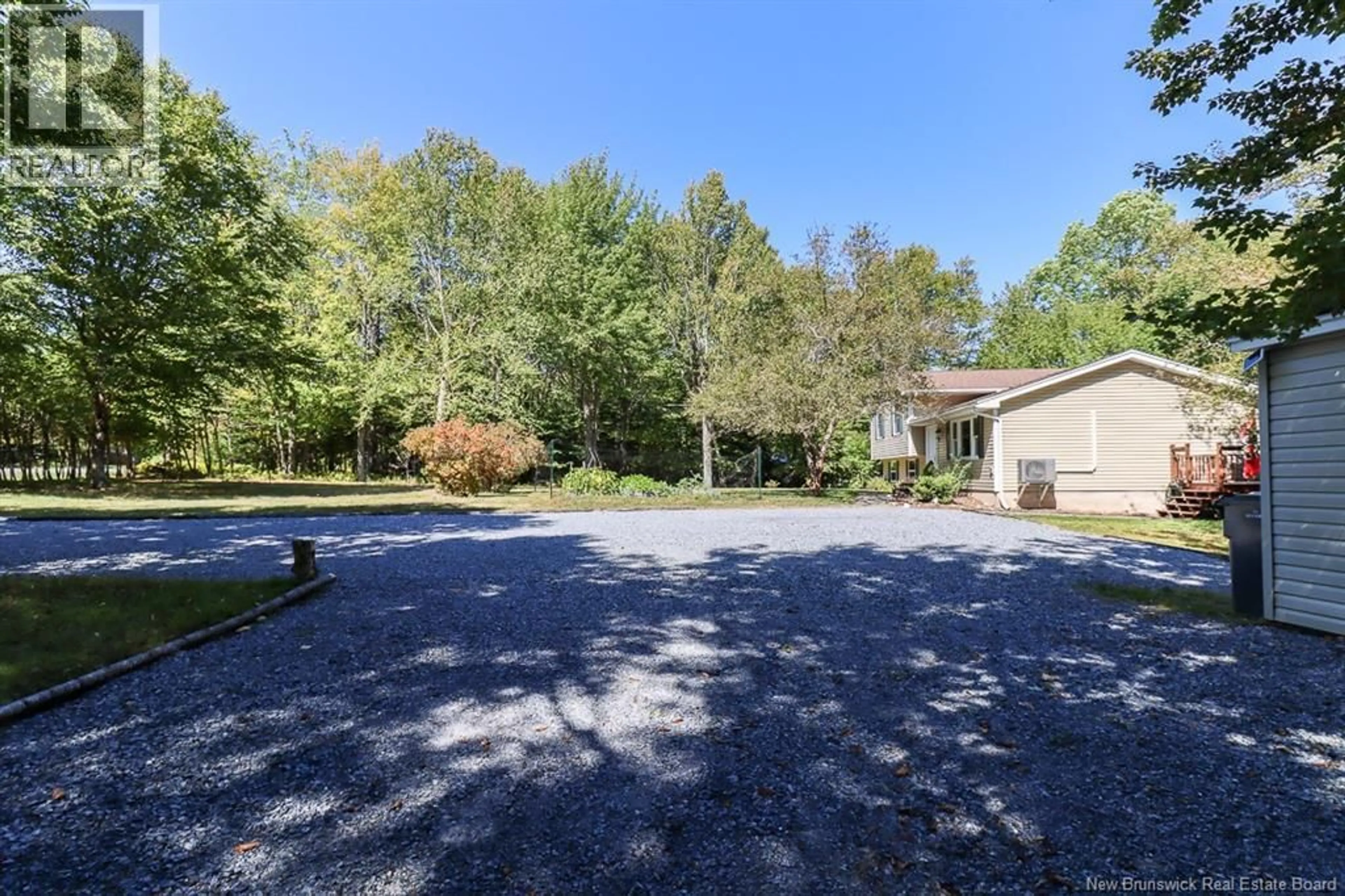 A pic from outside/outdoor area/front of a property/back of a property/a pic from drone, unknown for 4 CLIFF STREET, Quispamsis New Brunswick E2G1G3