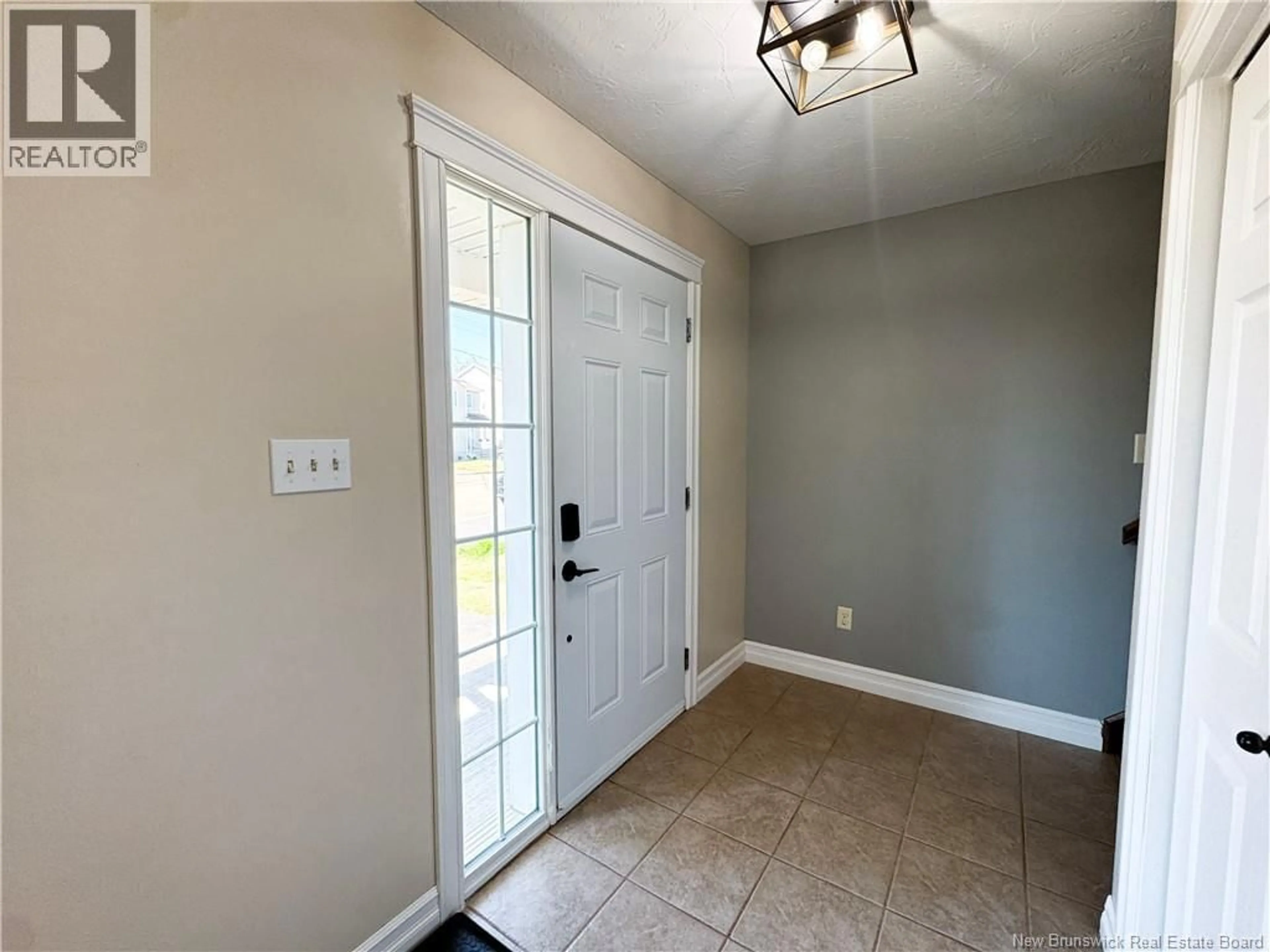 Indoor entryway for 75 BIRCHFIELD STREET, Moncton New Brunswick E1G0W8