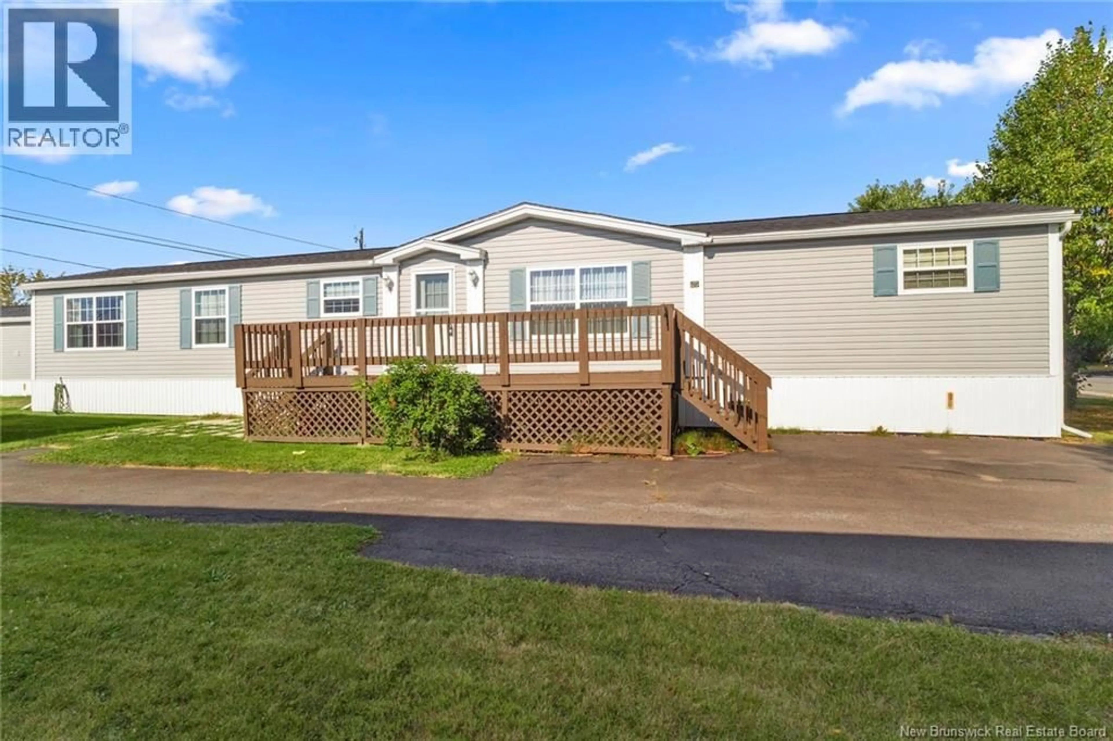 Home with vinyl exterior material, water/lake/river/ocean view for 136 GLENMAR DRIVE, Fredericton New Brunswick E3A0S4