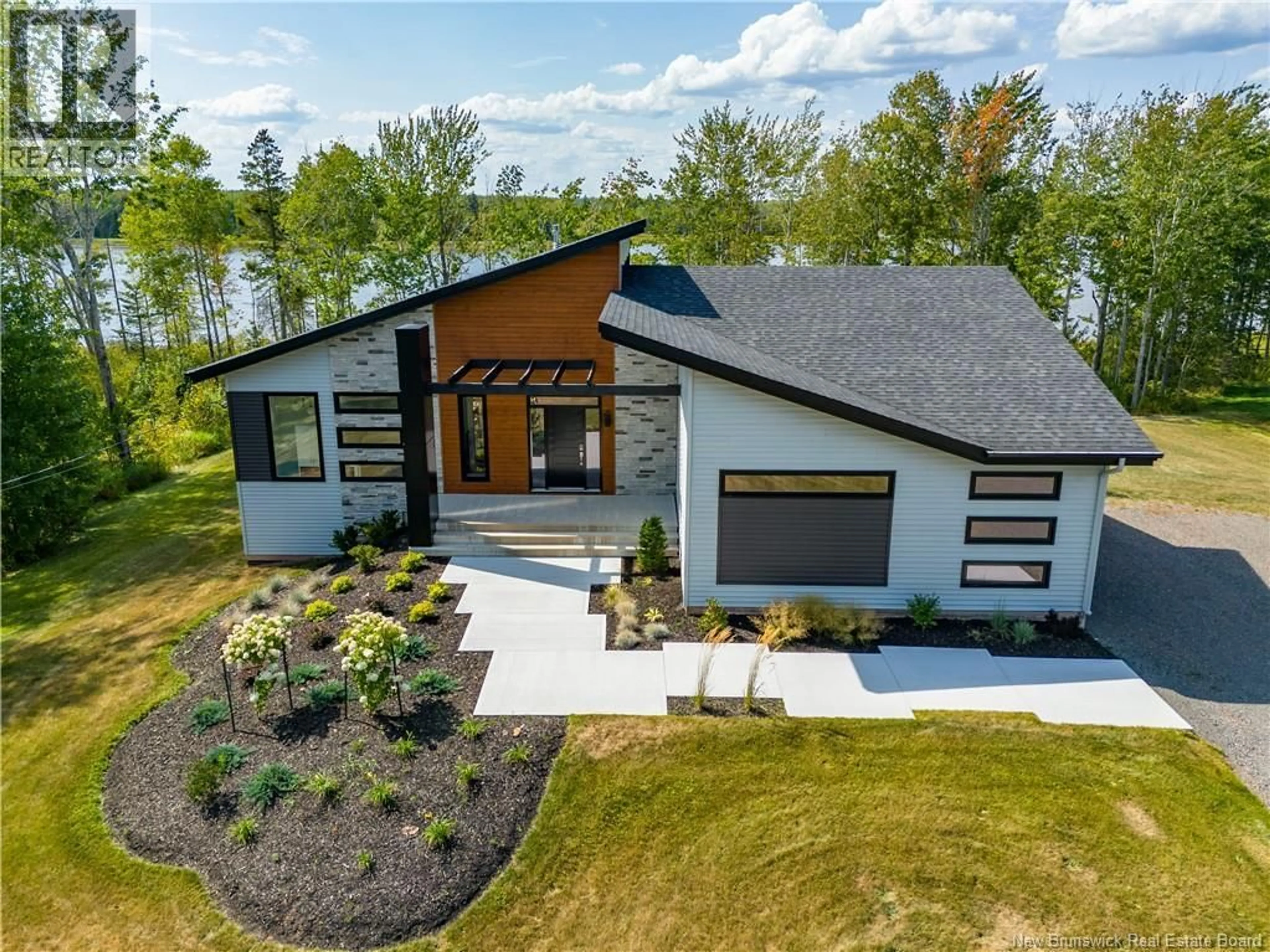 Home with brick exterior material, unknown for 331 POINTE-A-NICET, Grand-Barachois New Brunswick E4P8Z7