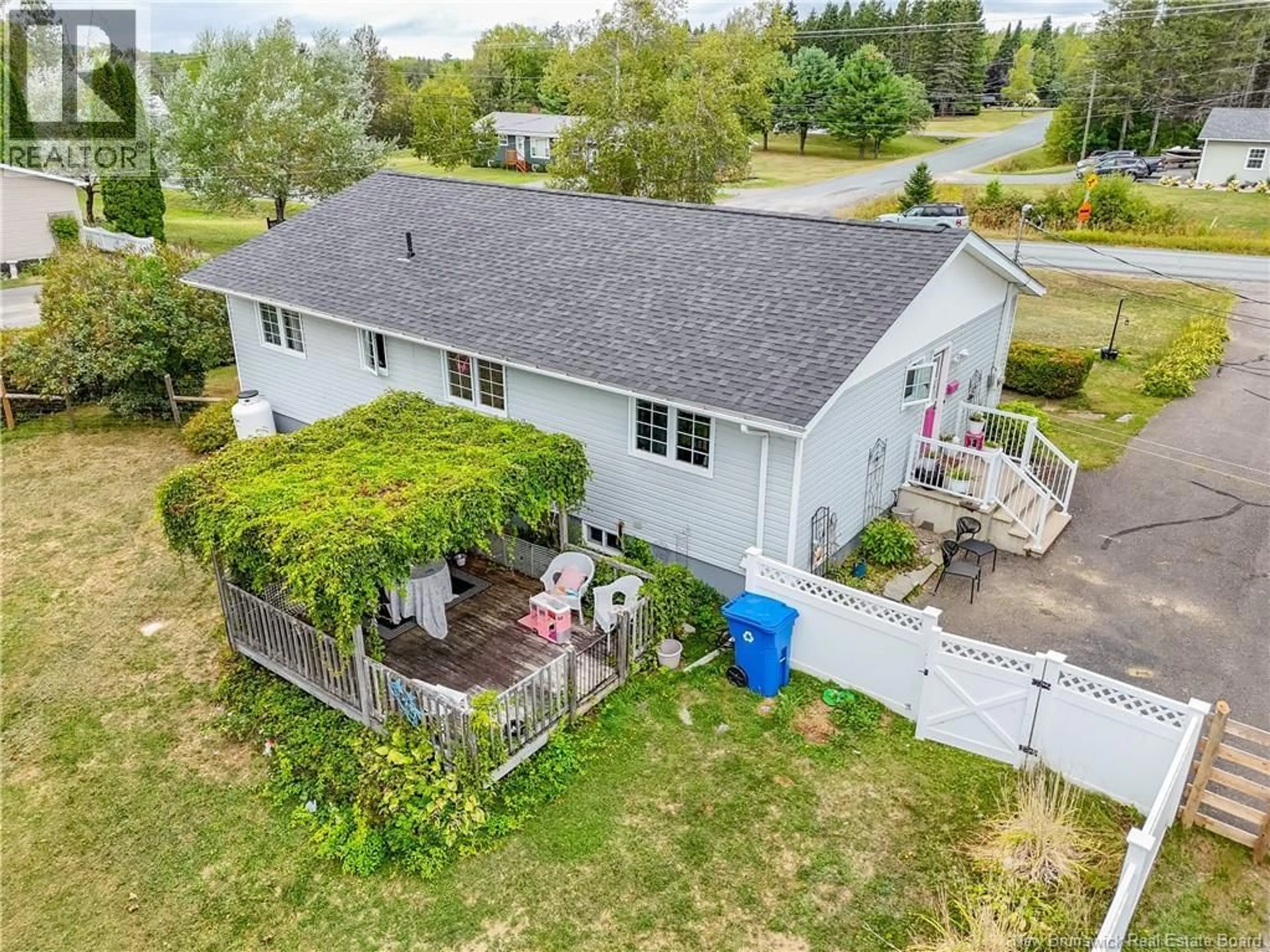 A pic from outside/outdoor area/front of a property/back of a property/a pic from drone, water/lake/river/ocean view for 3259 ROUTE 585, Newbridge New Brunswick E7N1K2