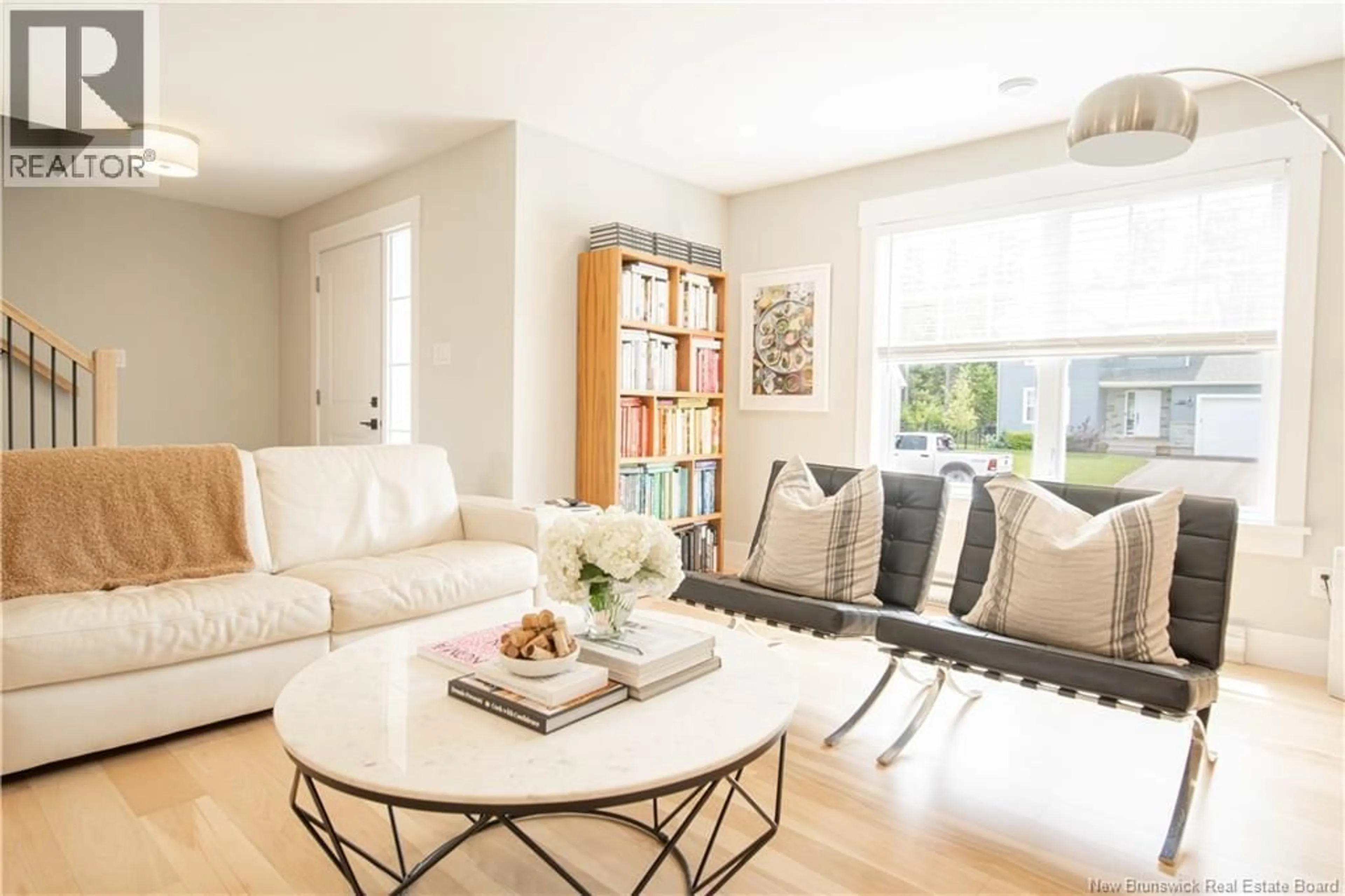 Living room with furniture, unknown for 124 DES ELEVES, Dieppe New Brunswick E1A4V6