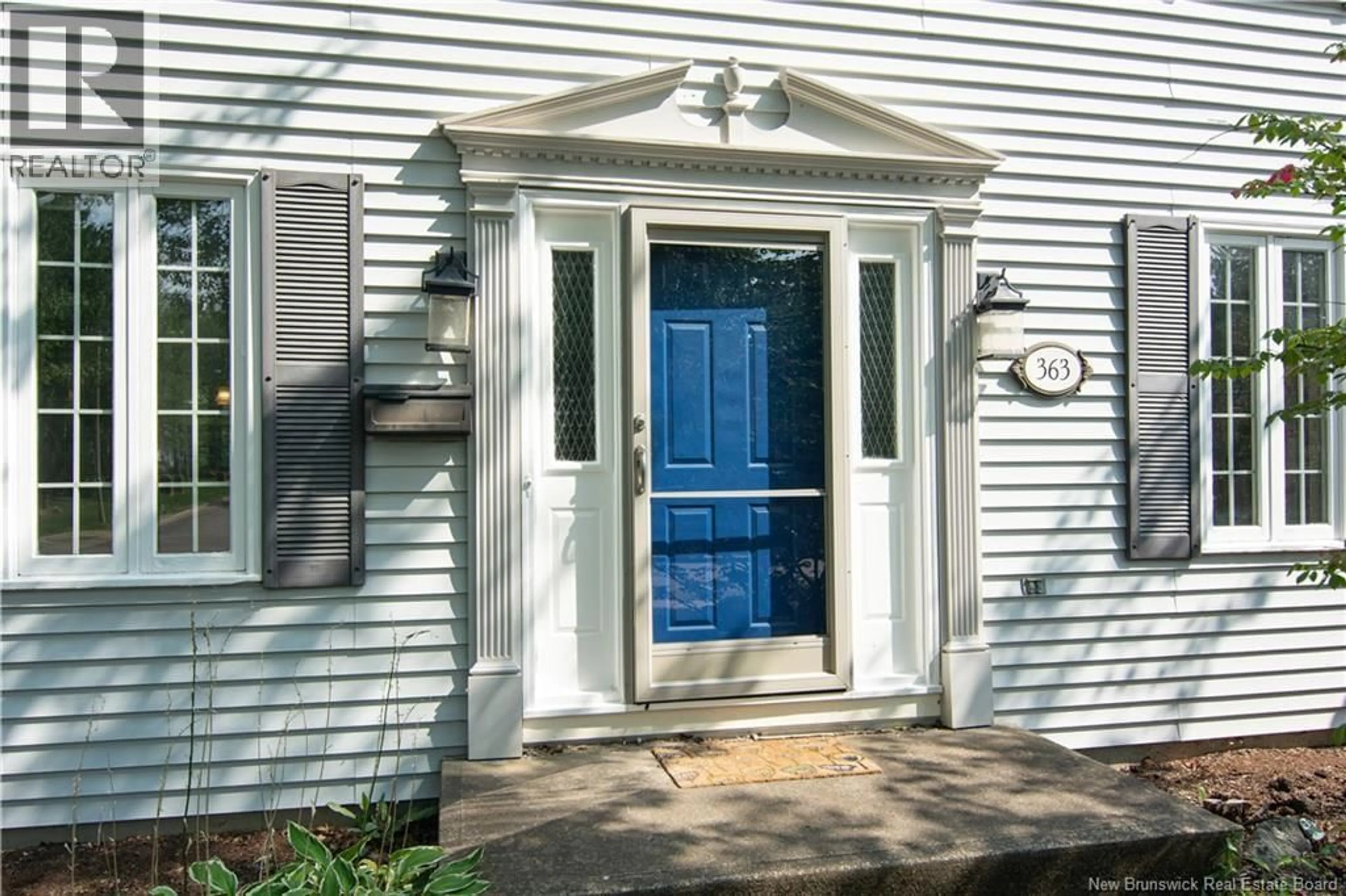 Indoor entryway for 363 GLENCAIRN DRIVE, Moncton New Brunswick E1G1Y5