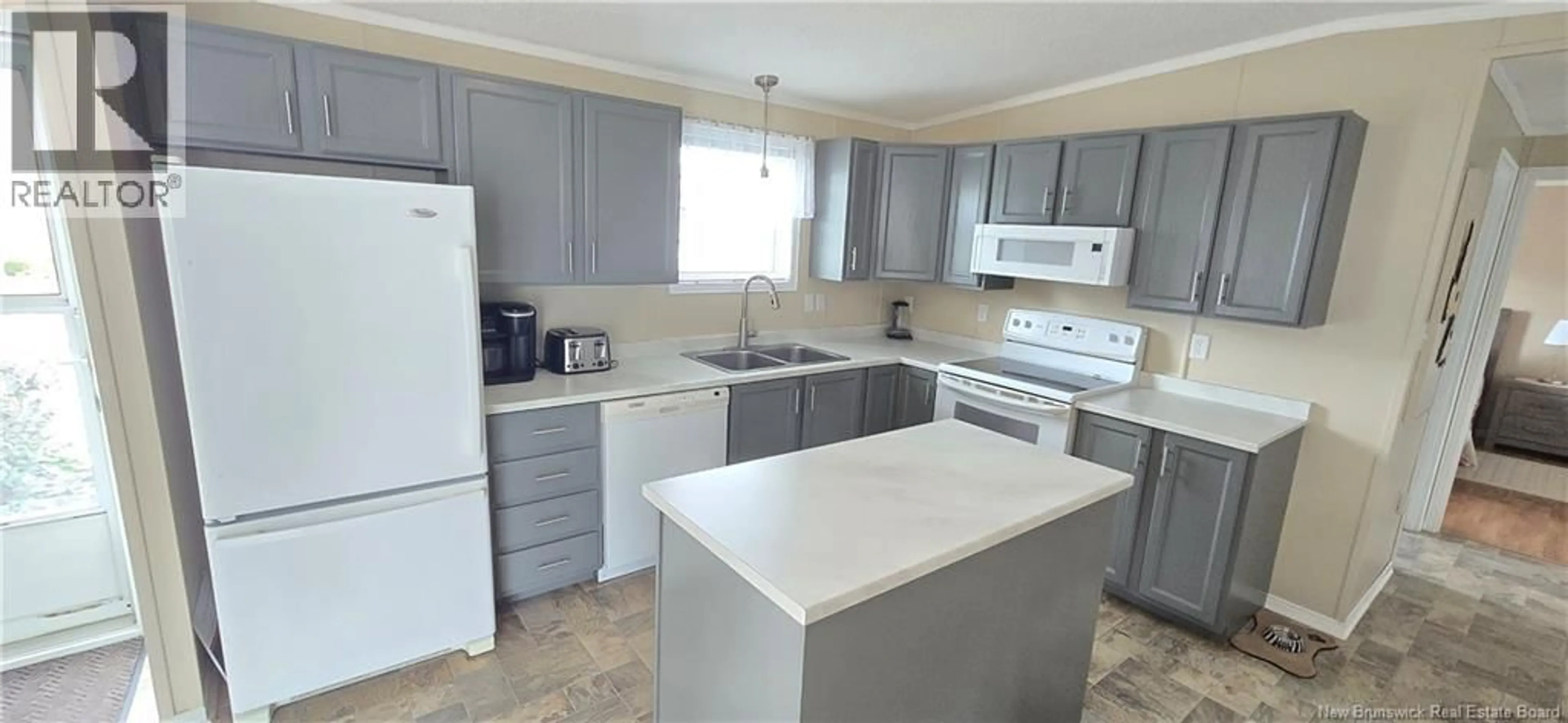 Standard kitchen, ceramic/tile floor for 17 CONVERSE LANE, Riverview New Brunswick E1B5J3