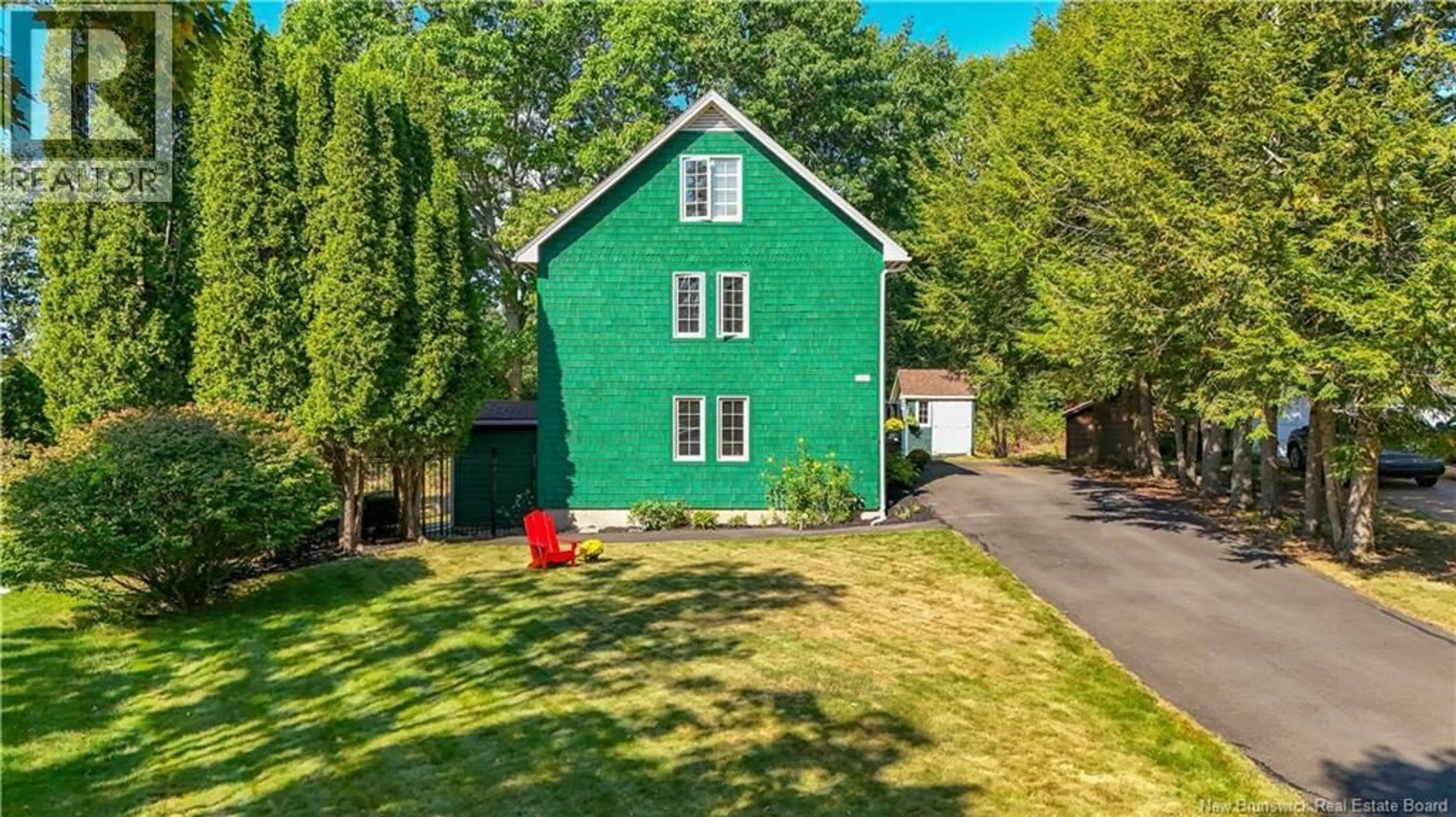 A pic from outside/outdoor area/front of a property/back of a property/a pic from drone, street for 30 LAWSON COURT, Fredericton New Brunswick E3A5G4
