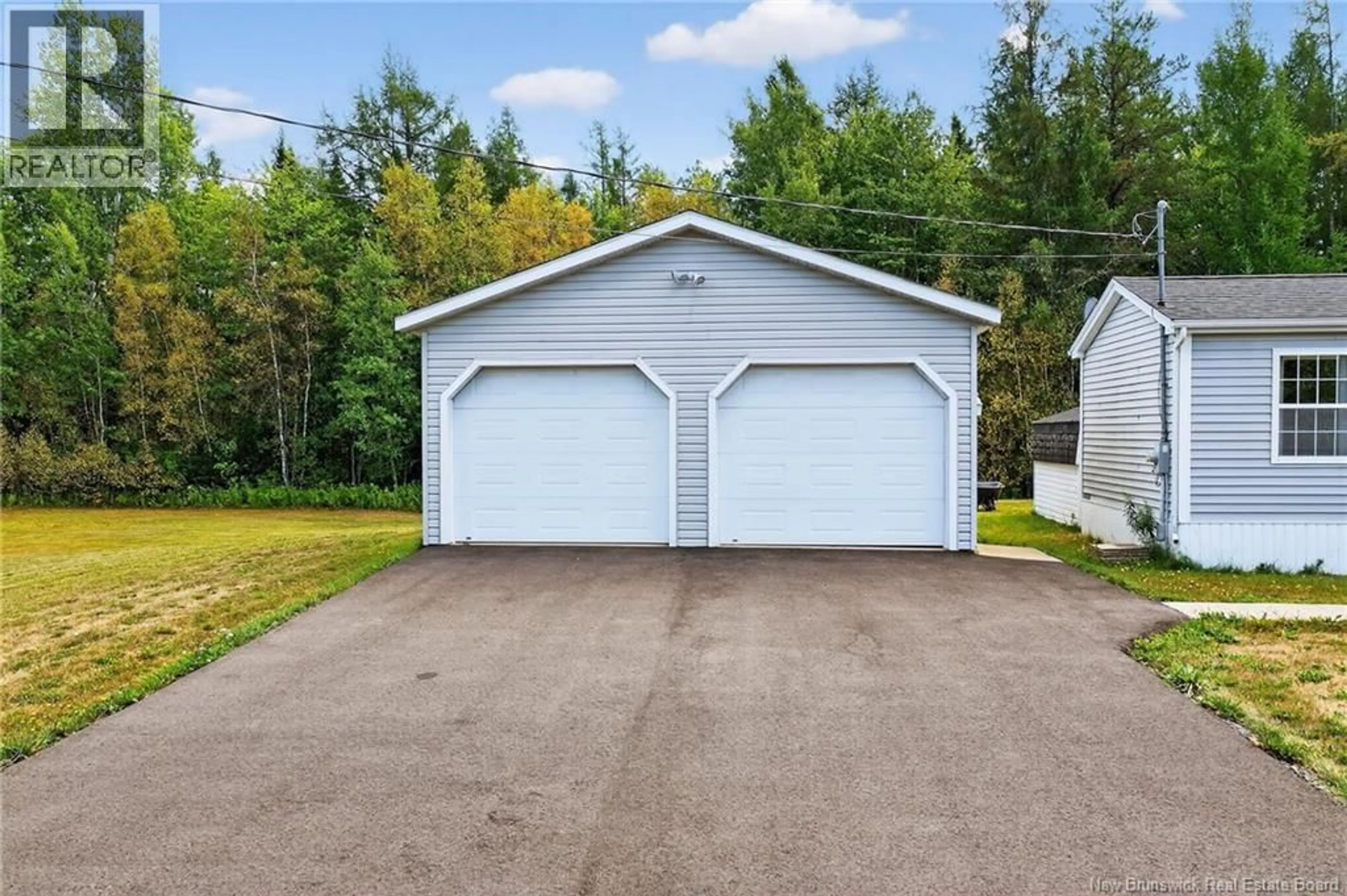 Indoor garage for 7339 ROUTE 515, Saint-Paul New Brunswick E4T3R1