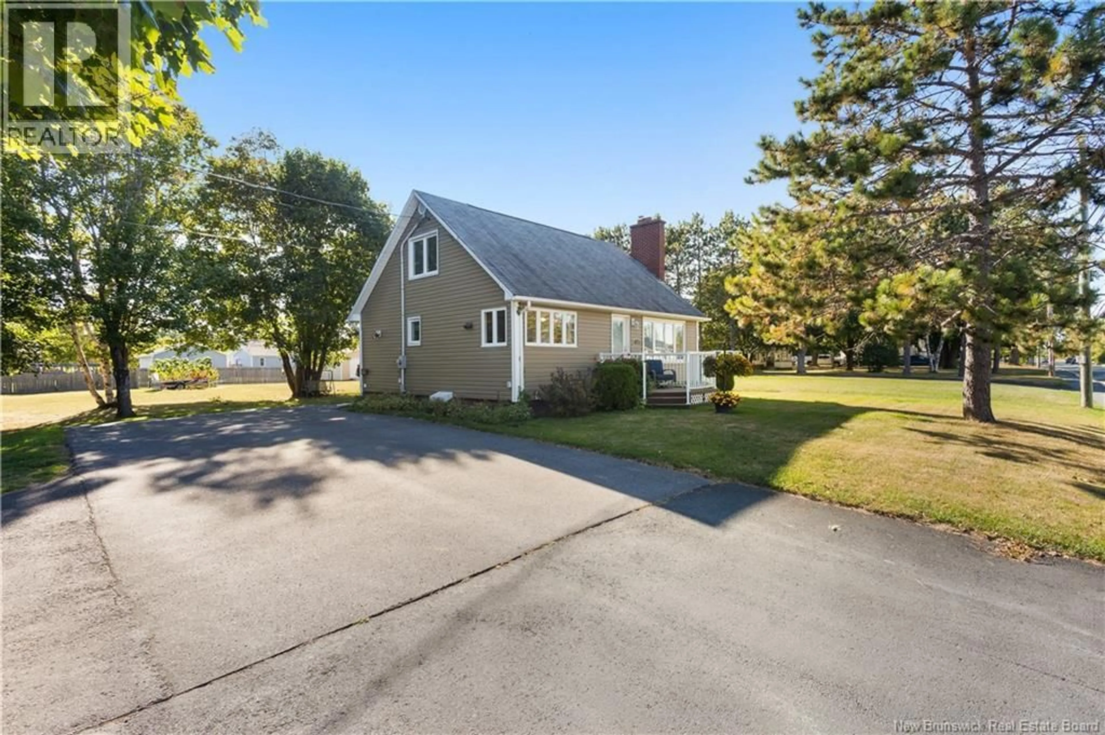 A pic from outside/outdoor area/front of a property/back of a property/a pic from drone, street for 529 NEWCASTLE BOULEVARD, Newcastle New Brunswick E1V2K4