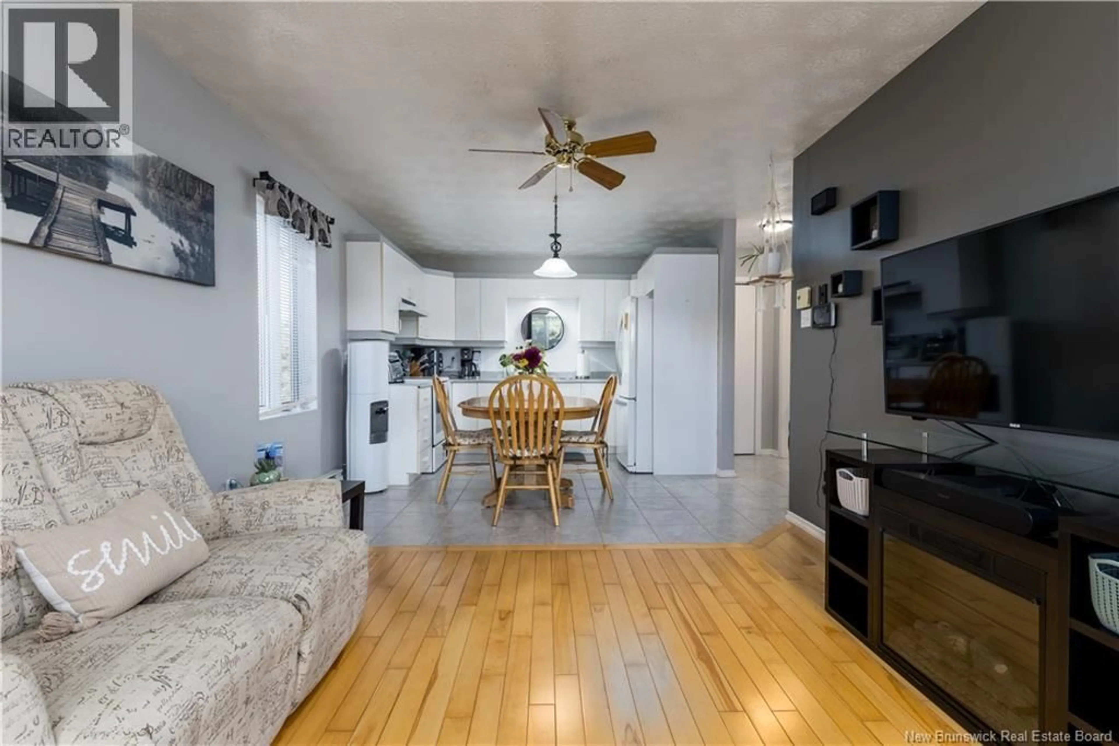 Living room with furniture, unknown for 11 - 127 LAFRANCE STREET, Grand-Sault/Grand Falls New Brunswick E3Z1B1