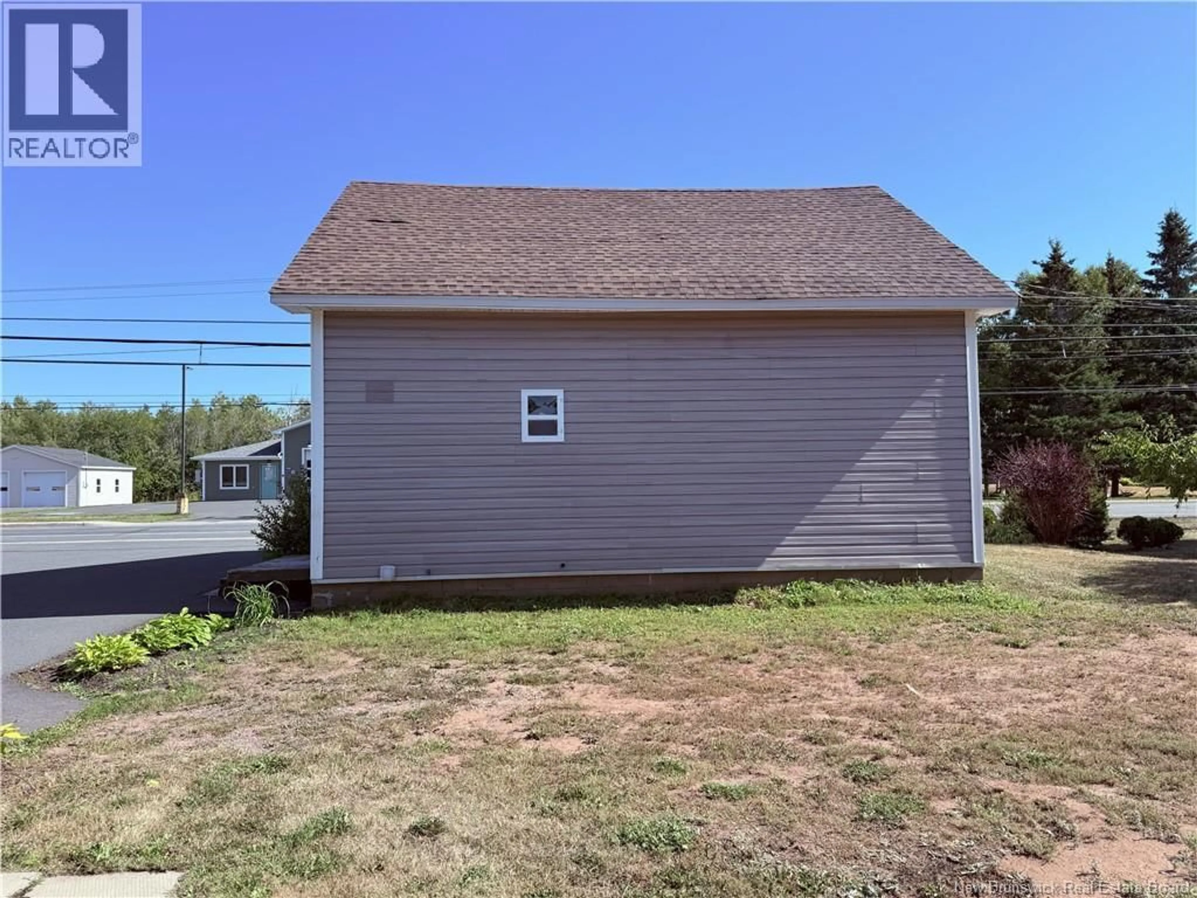 Shed for 345 1ERE RUE, Shippagan New Brunswick E8S2L4