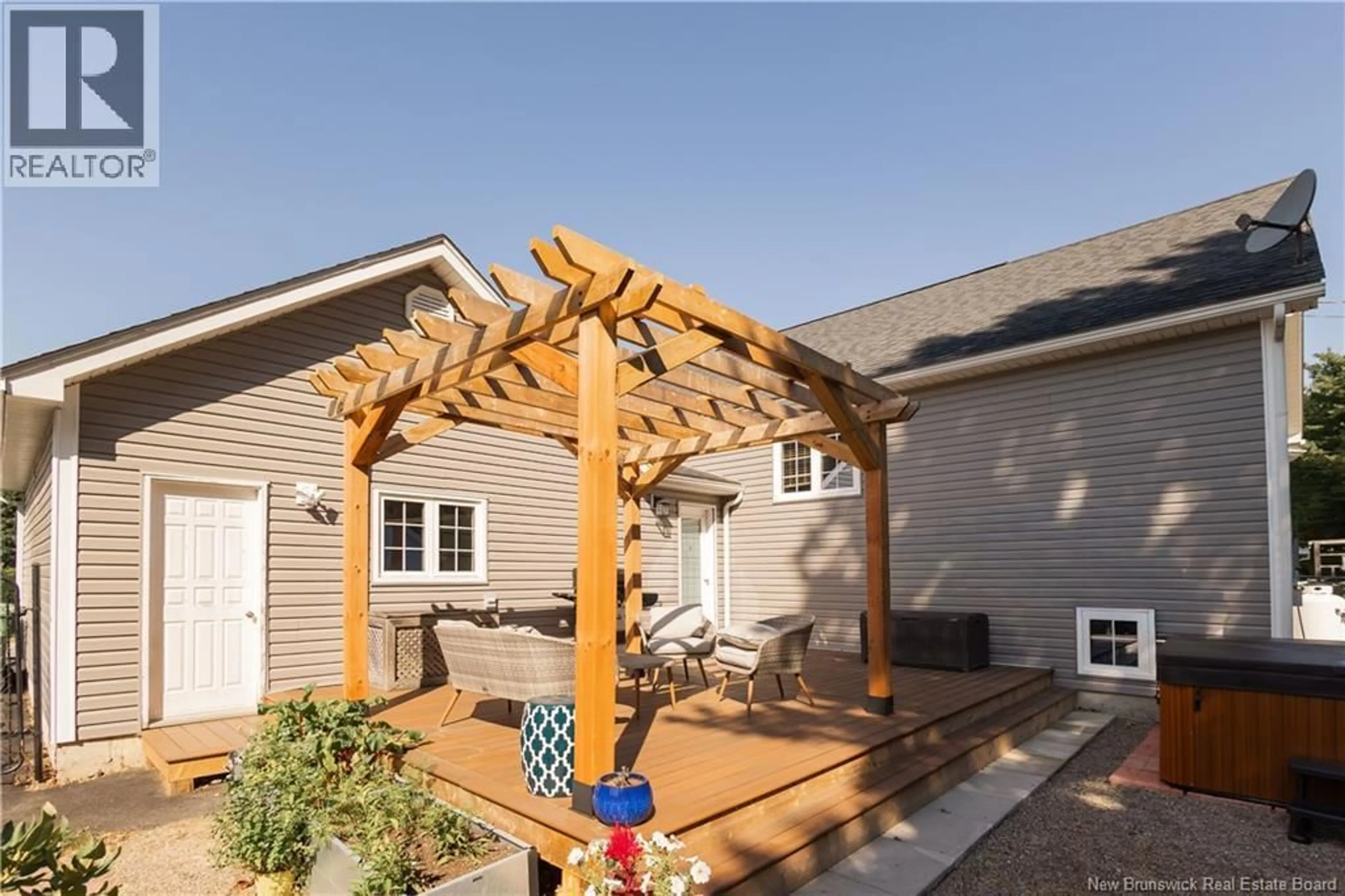 Patio, street for 450 DOUGLAS AVENUE, Nashwaaksis New Brunswick E3A5T1
