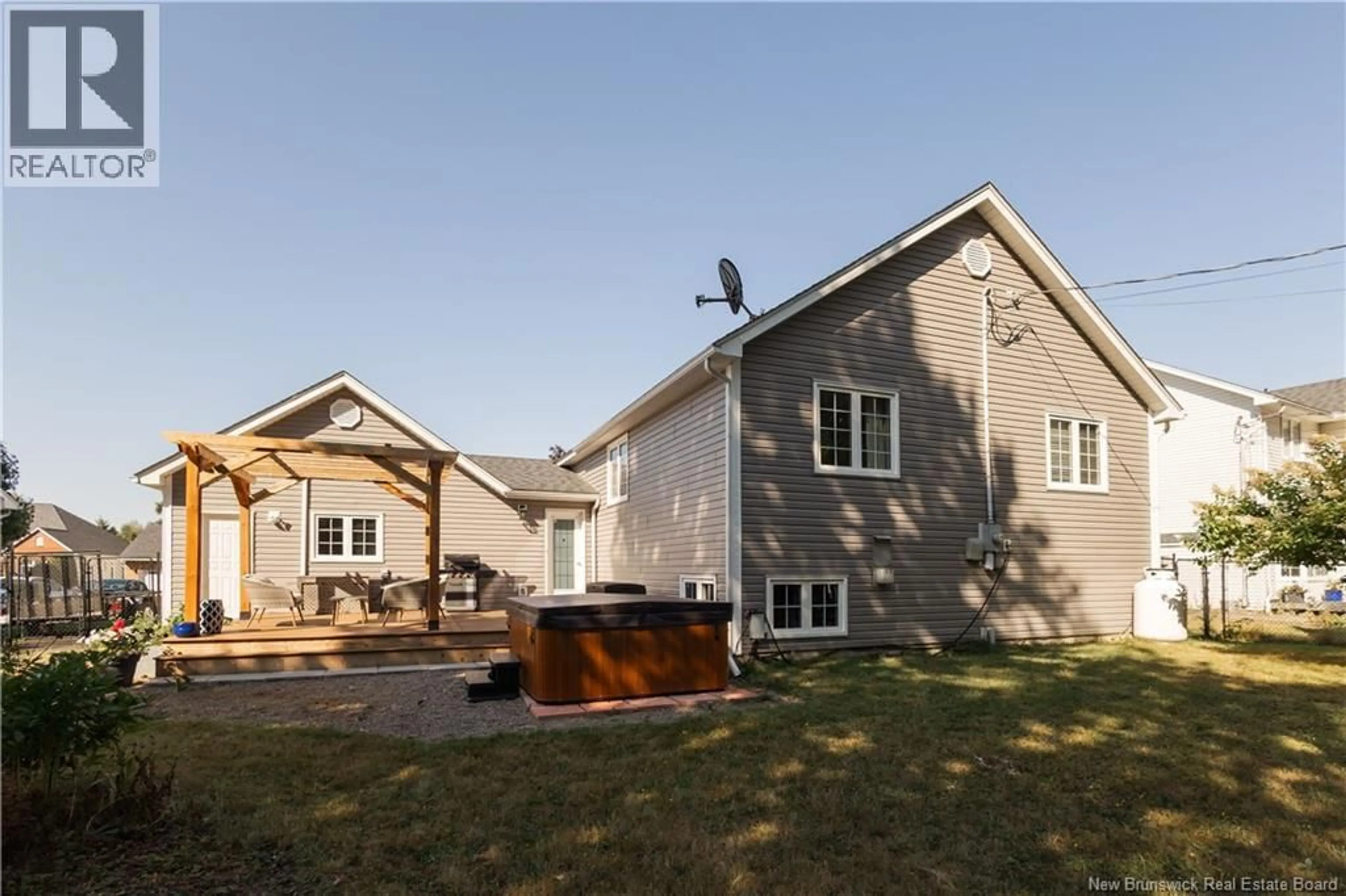 Unknown for 450 DOUGLAS AVENUE, Nashwaaksis New Brunswick E3A5T1