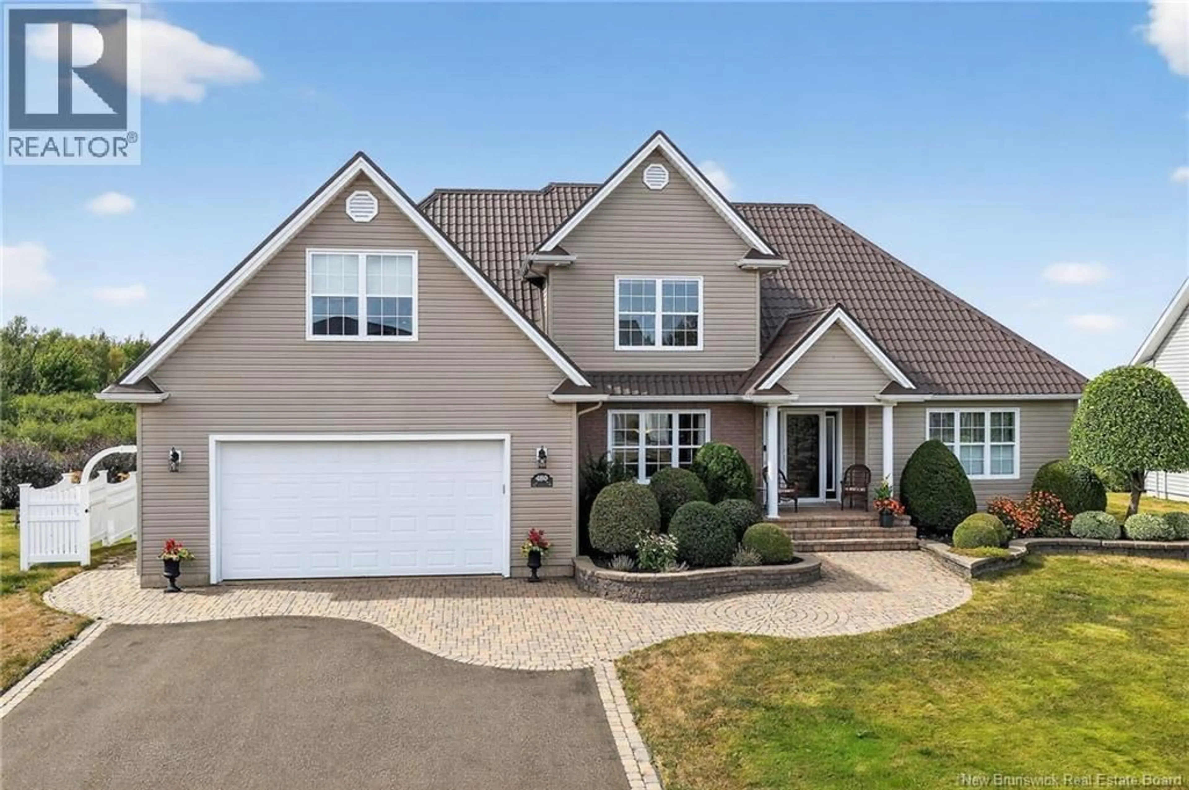 Home with vinyl exterior material, street for 480 WAYNE STREET, Shediac New Brunswick E4P2W9