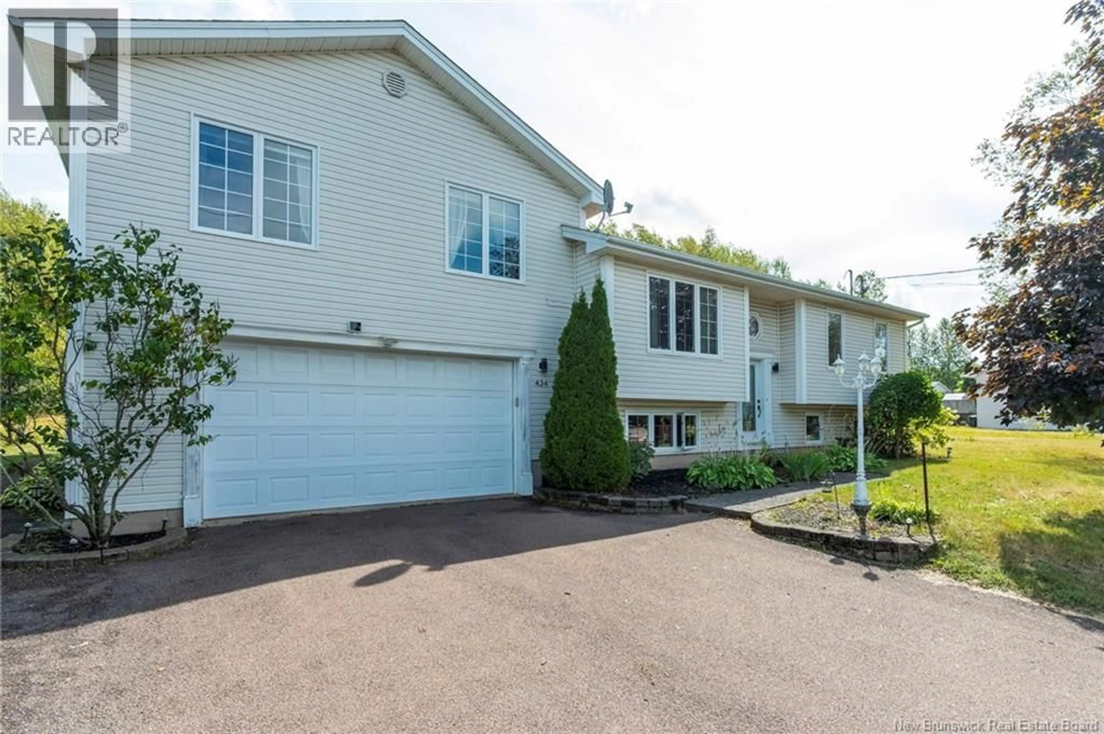 Home with vinyl exterior material, street for 434 FOX CREEK ROAD, Dieppe New Brunswick E1A7M7