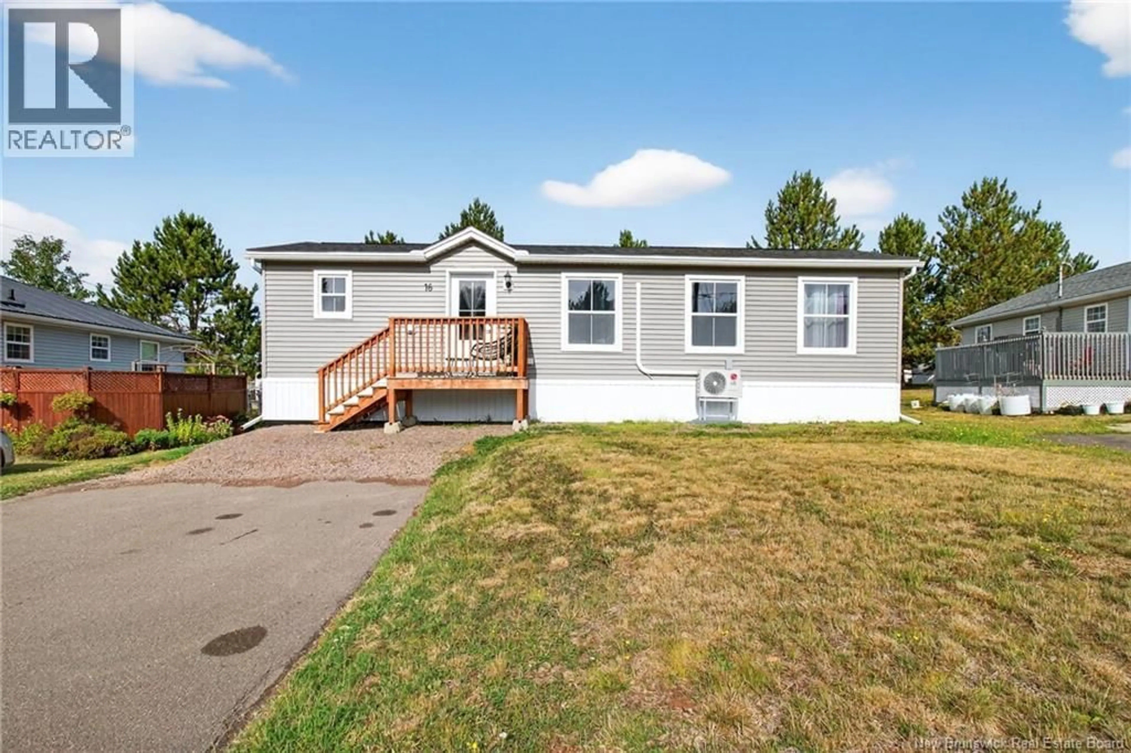 Home with vinyl exterior material, unknown for 16 JESSICA LANE, Dieppe New Brunswick E1A7S6