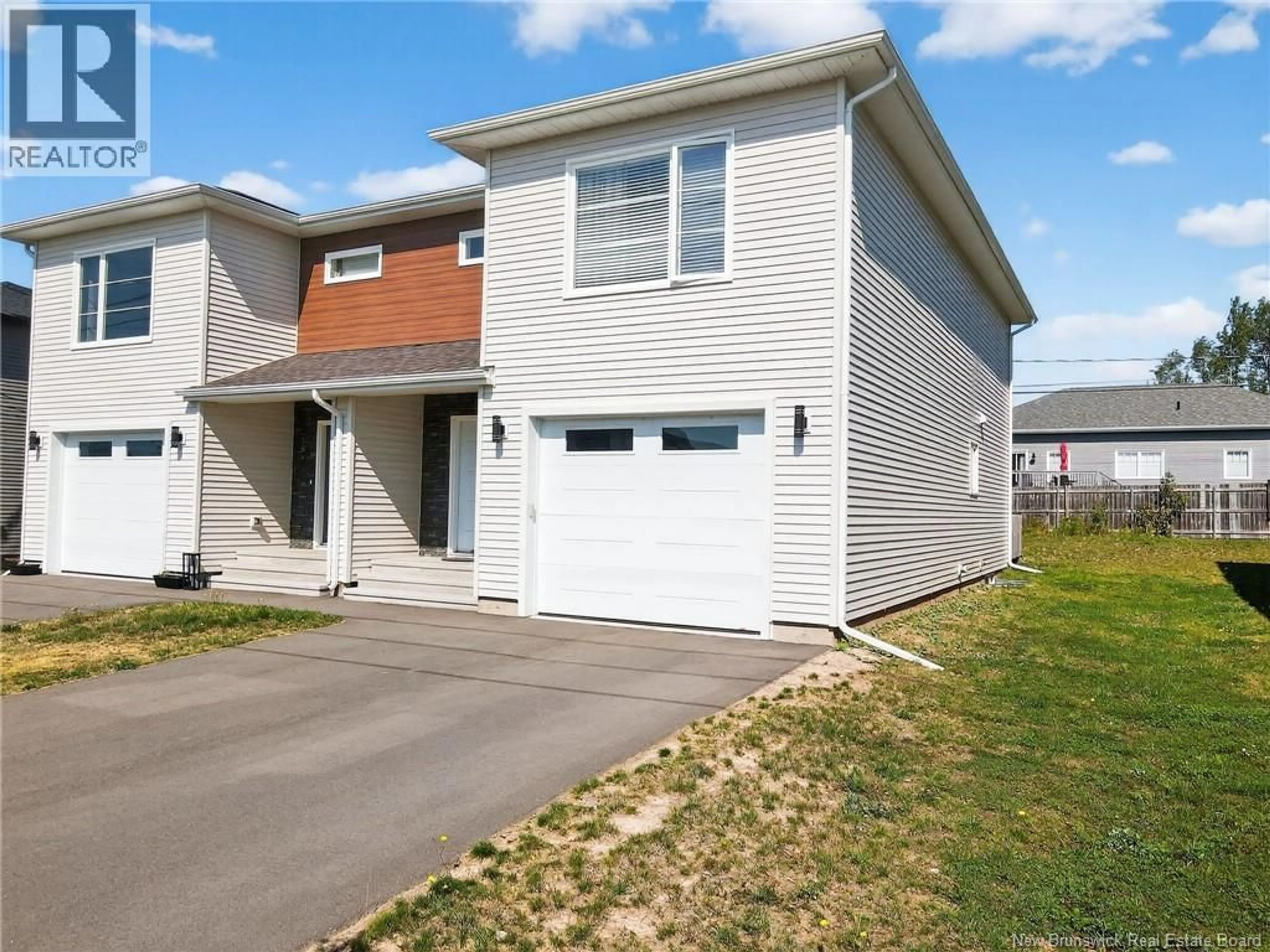Home with vinyl exterior material, street for 166 FRANCFORT CRESCENT, Moncton New Brunswick E1G5W6