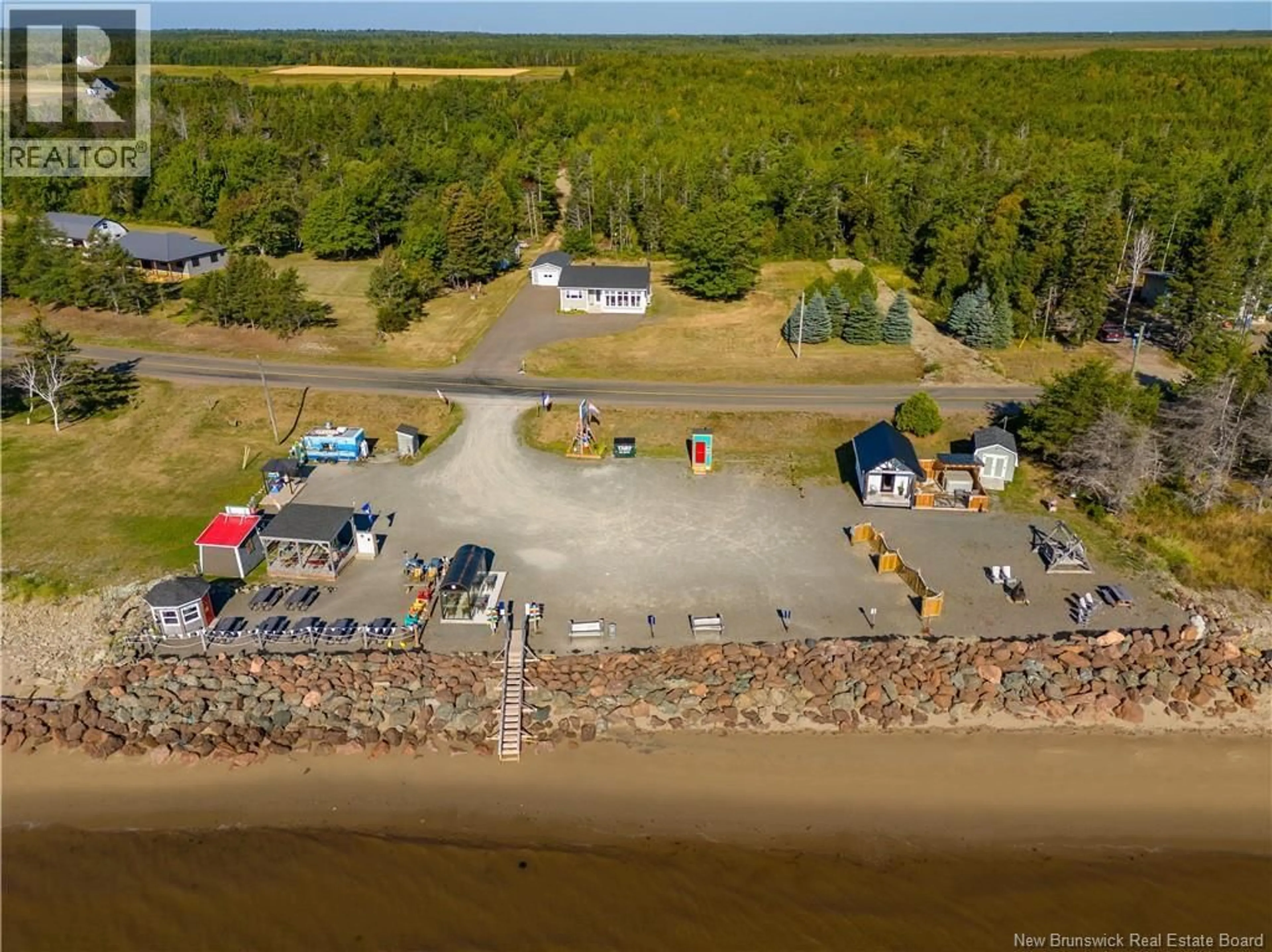 A pic from outside/outdoor area/front of a property/back of a property/a pic from drone, water/lake/river/ocean view for 2084-2089 ROUTE, Richibouctou-Village New Brunswick E4W1M2