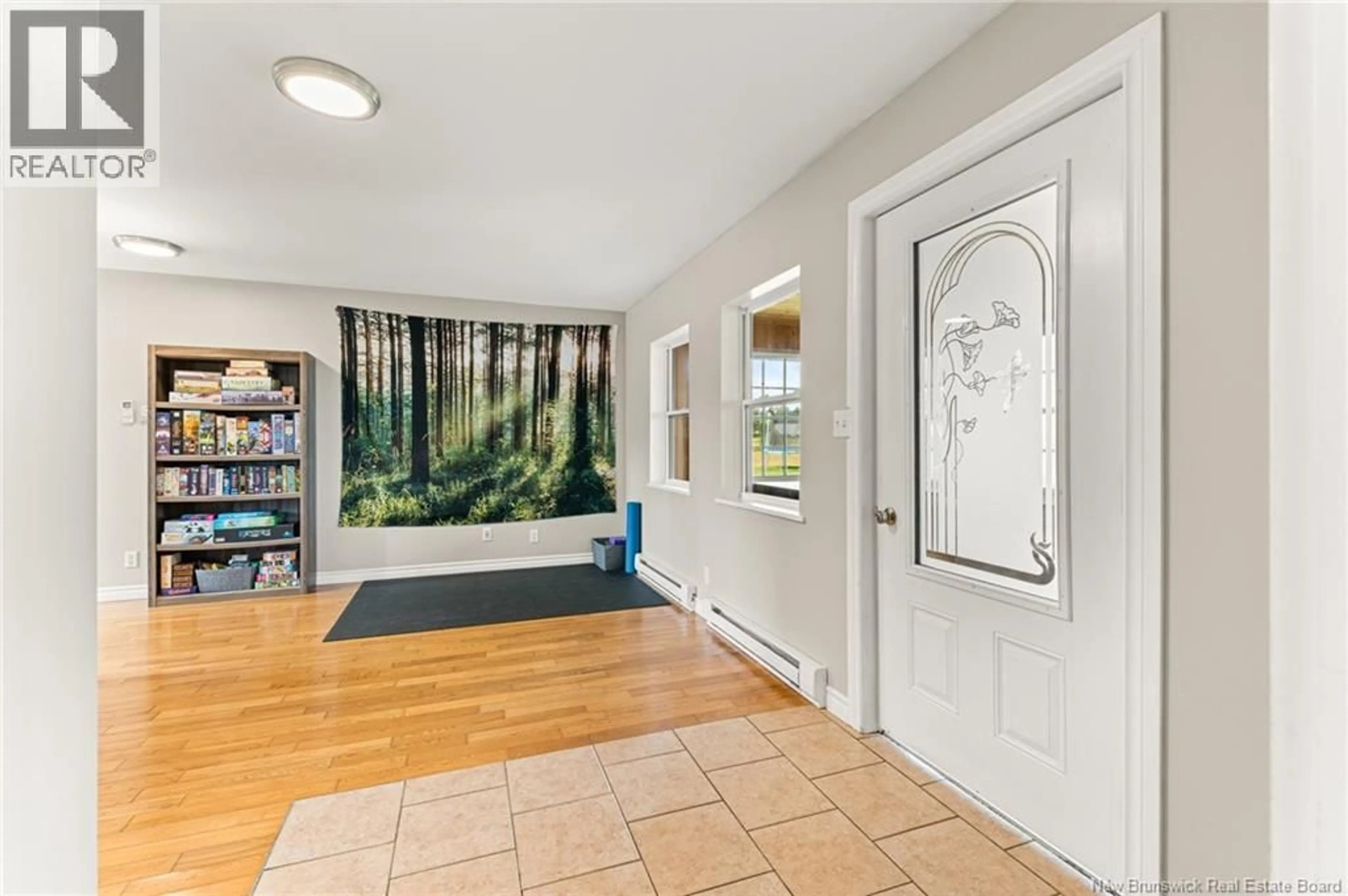 Indoor entryway for 225 ABOUJAGANE, Aboujagane New Brunswick E4P5L8