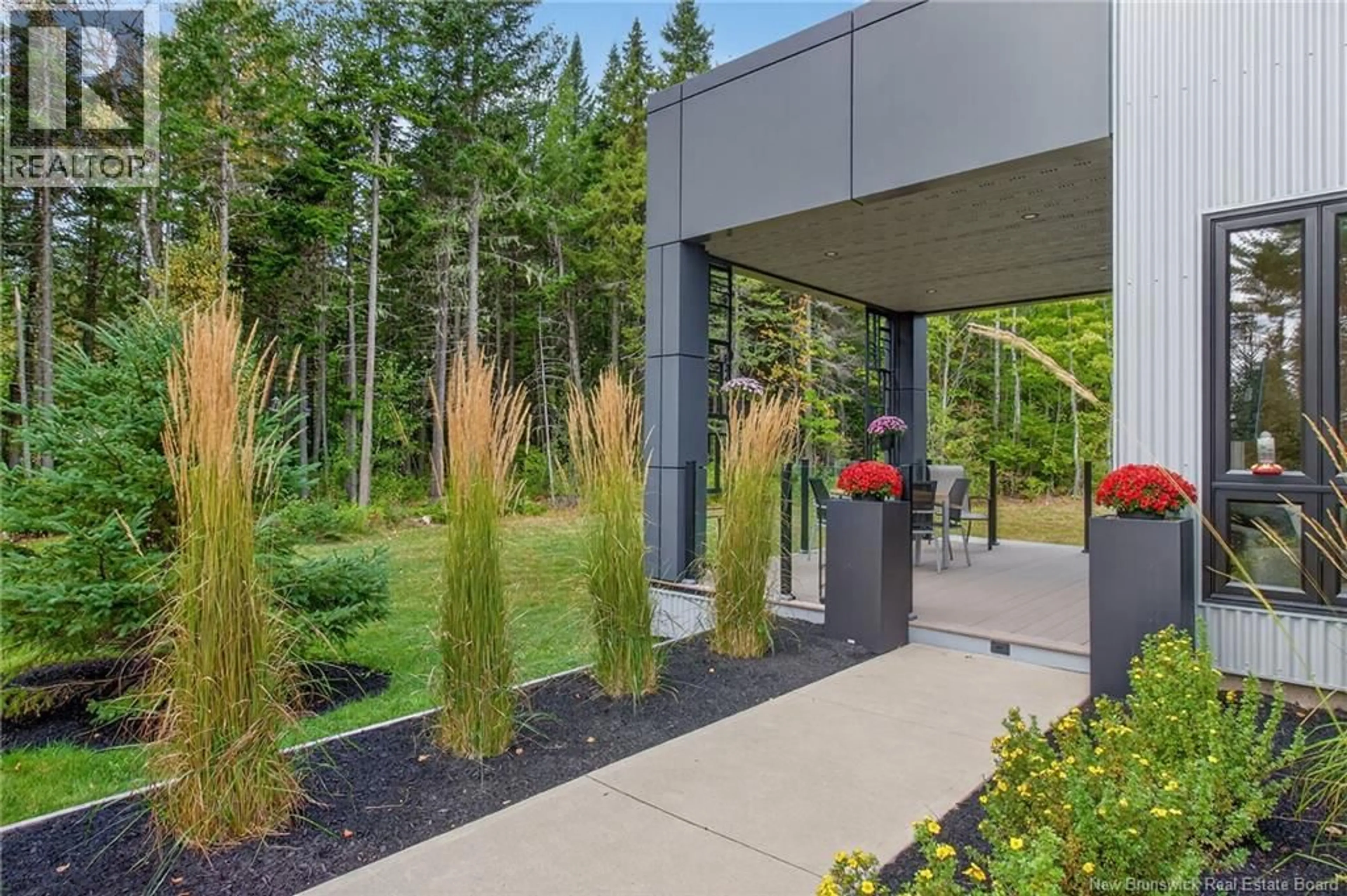 Indoor foyer for 1678 SHEDIAC RIVER ROAD, Shediac River New Brunswick E4R1X4
