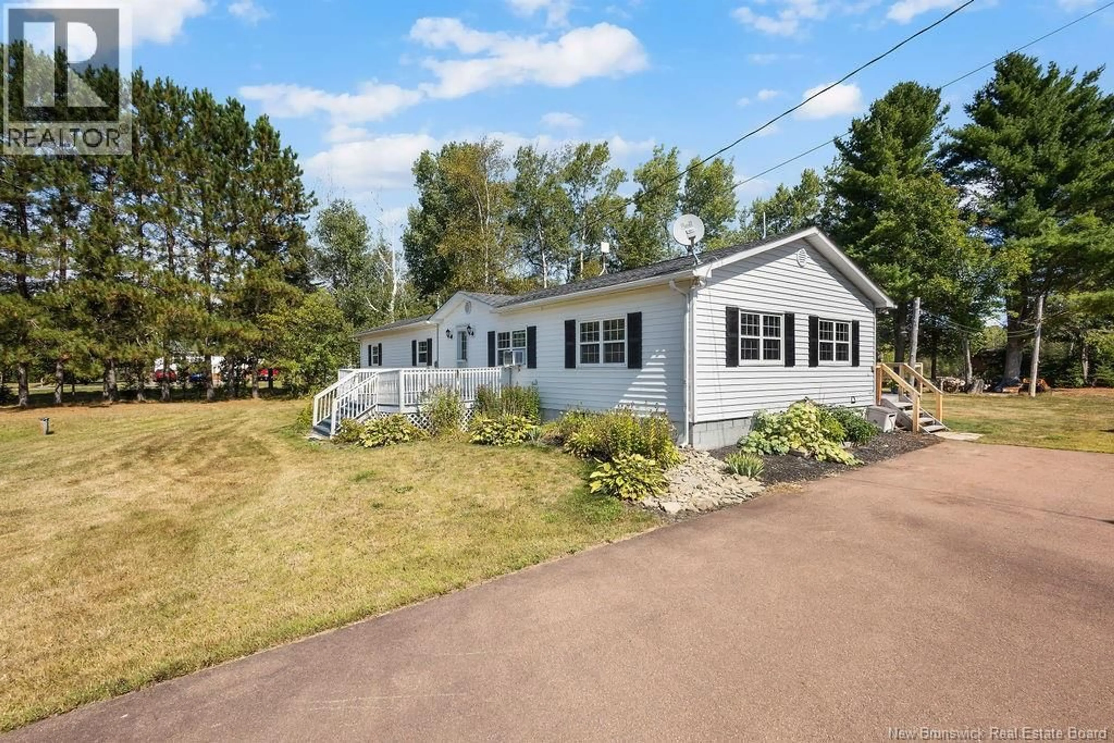 Home with vinyl exterior material, water/lake/river/ocean view for 10543 126 ROUTE, Acadie Siding New Brunswick E4Y2L3