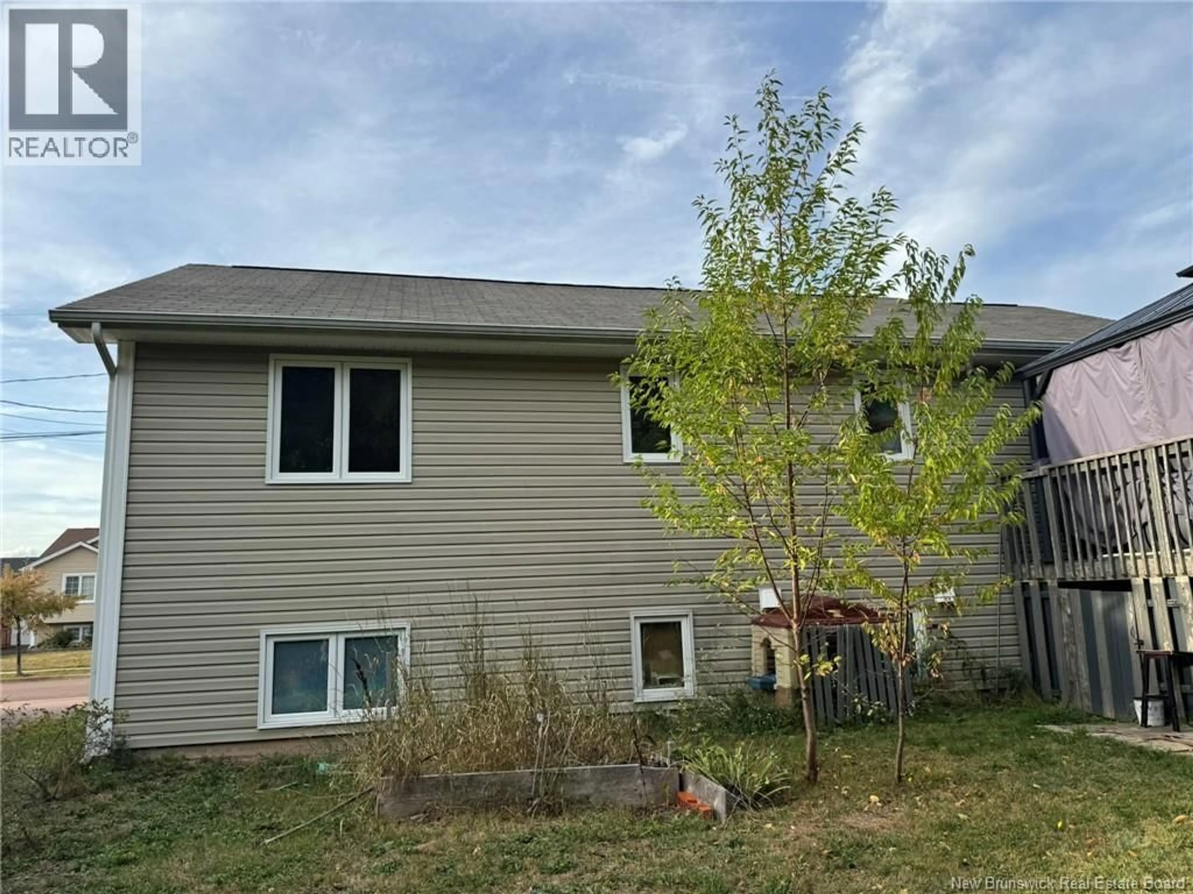 Home with vinyl exterior material, unknown for 52 CUMBERLAND STREET, Moncton New Brunswick E1G0Z8