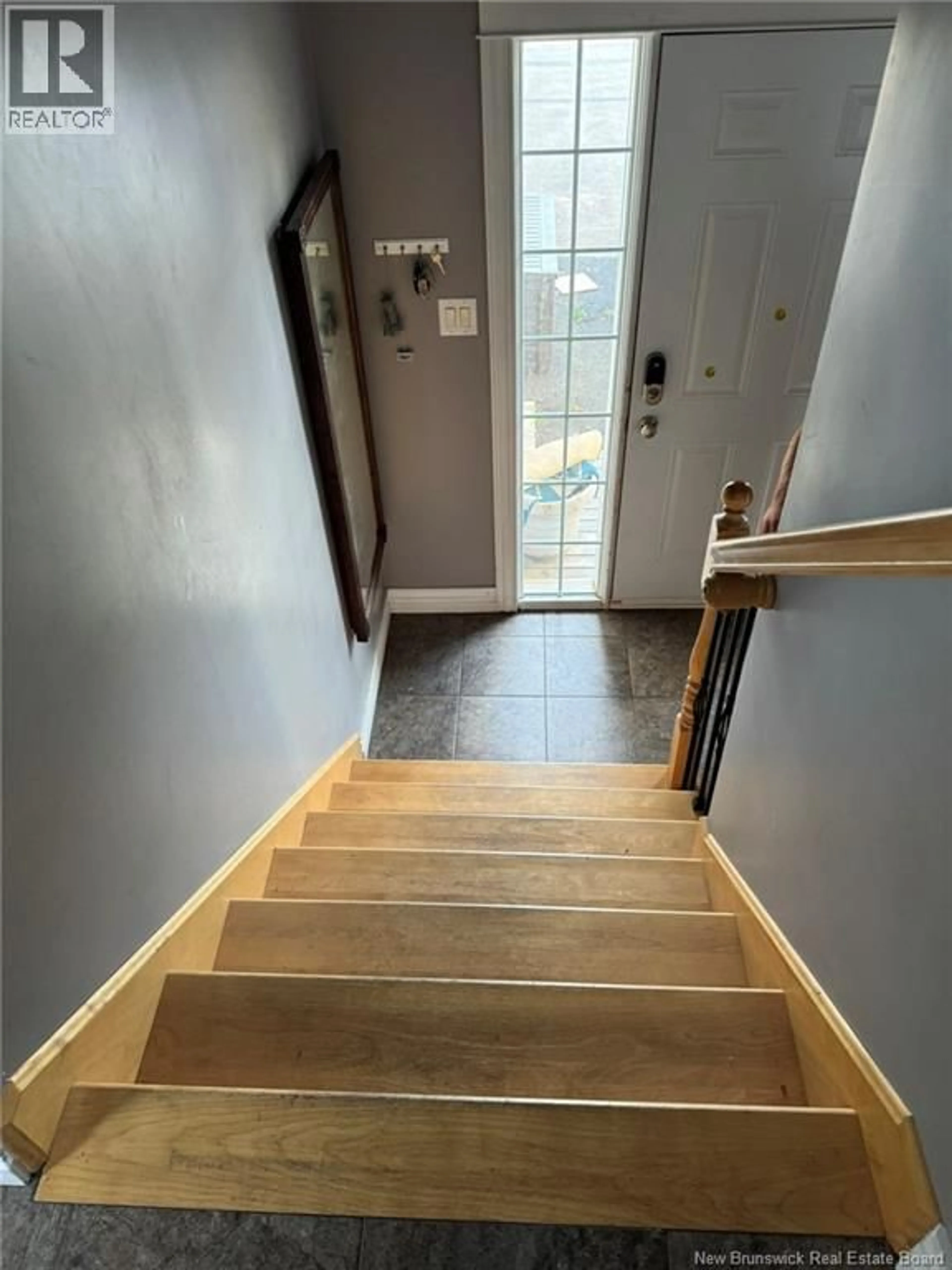 Stairs for 52 CUMBERLAND STREET, Moncton New Brunswick E1G0Z8