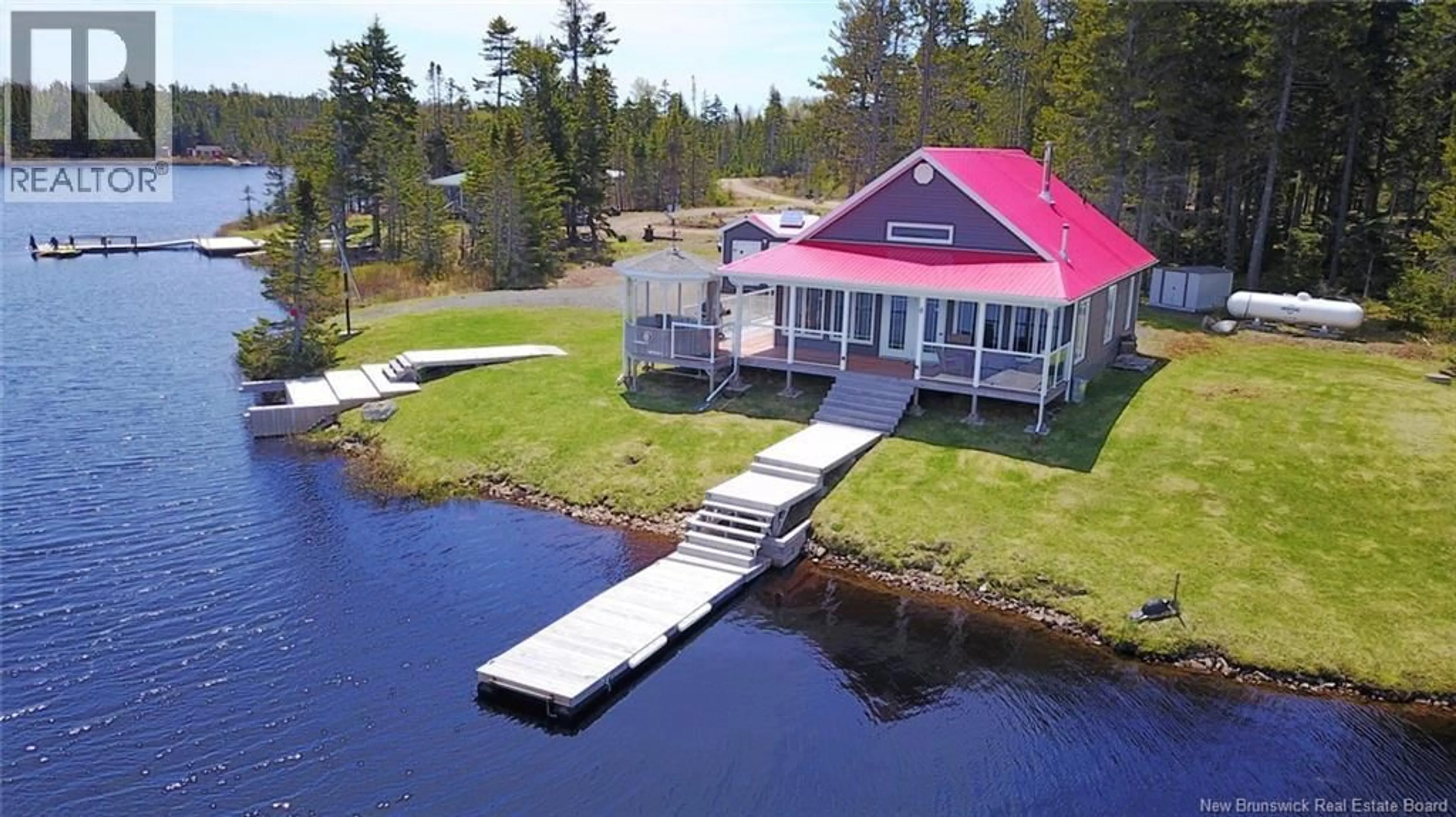 A pic from outside/outdoor area/front of a property/back of a property/a pic from drone, water/lake/river/ocean view for CRABBE ROAD, Grand Manan New Brunswick E5G4C8