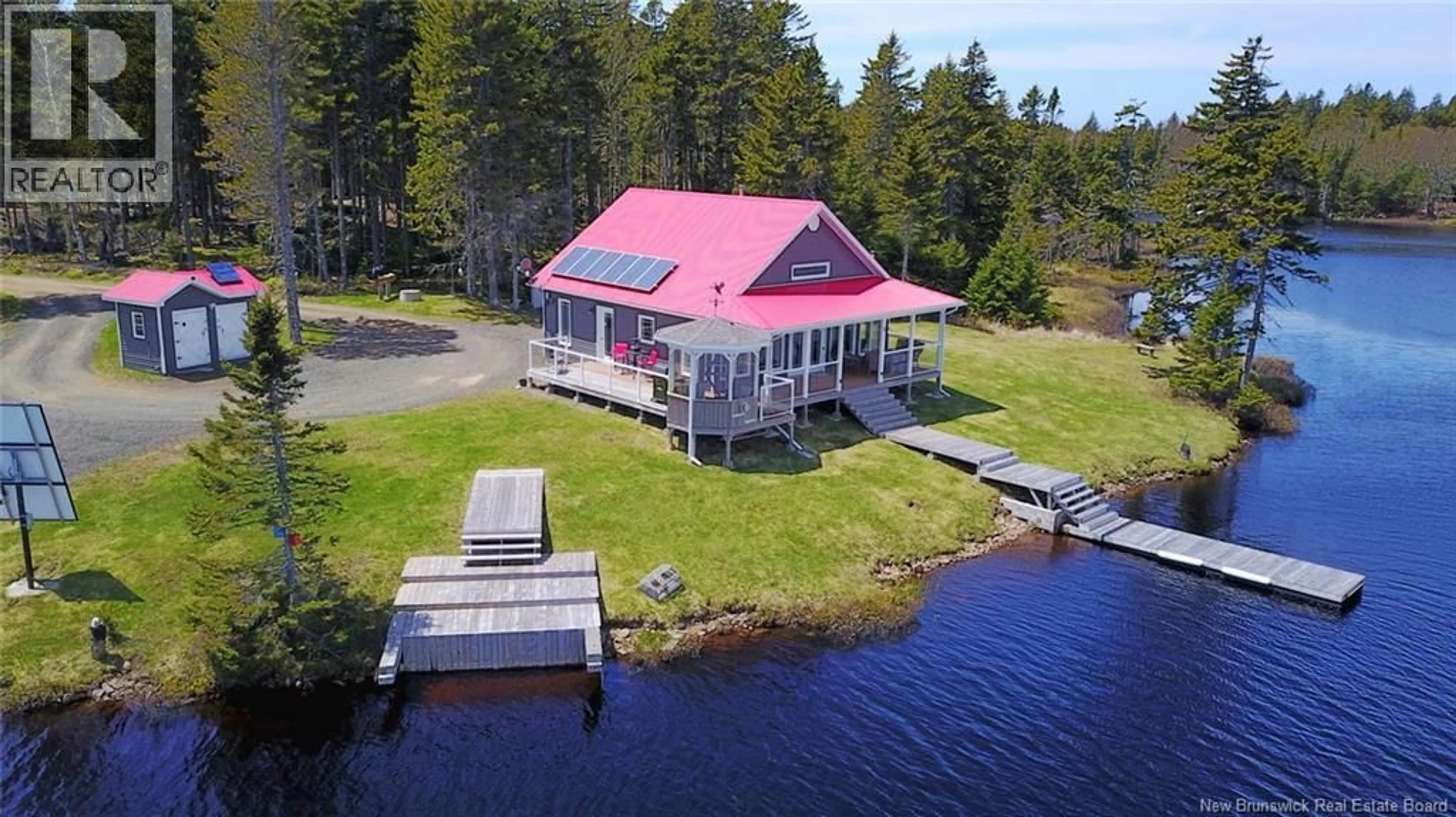 A pic from outside/outdoor area/front of a property/back of a property/a pic from drone, water/lake/river/ocean view for CRABBE ROAD, Grand Manan New Brunswick E5G4C8