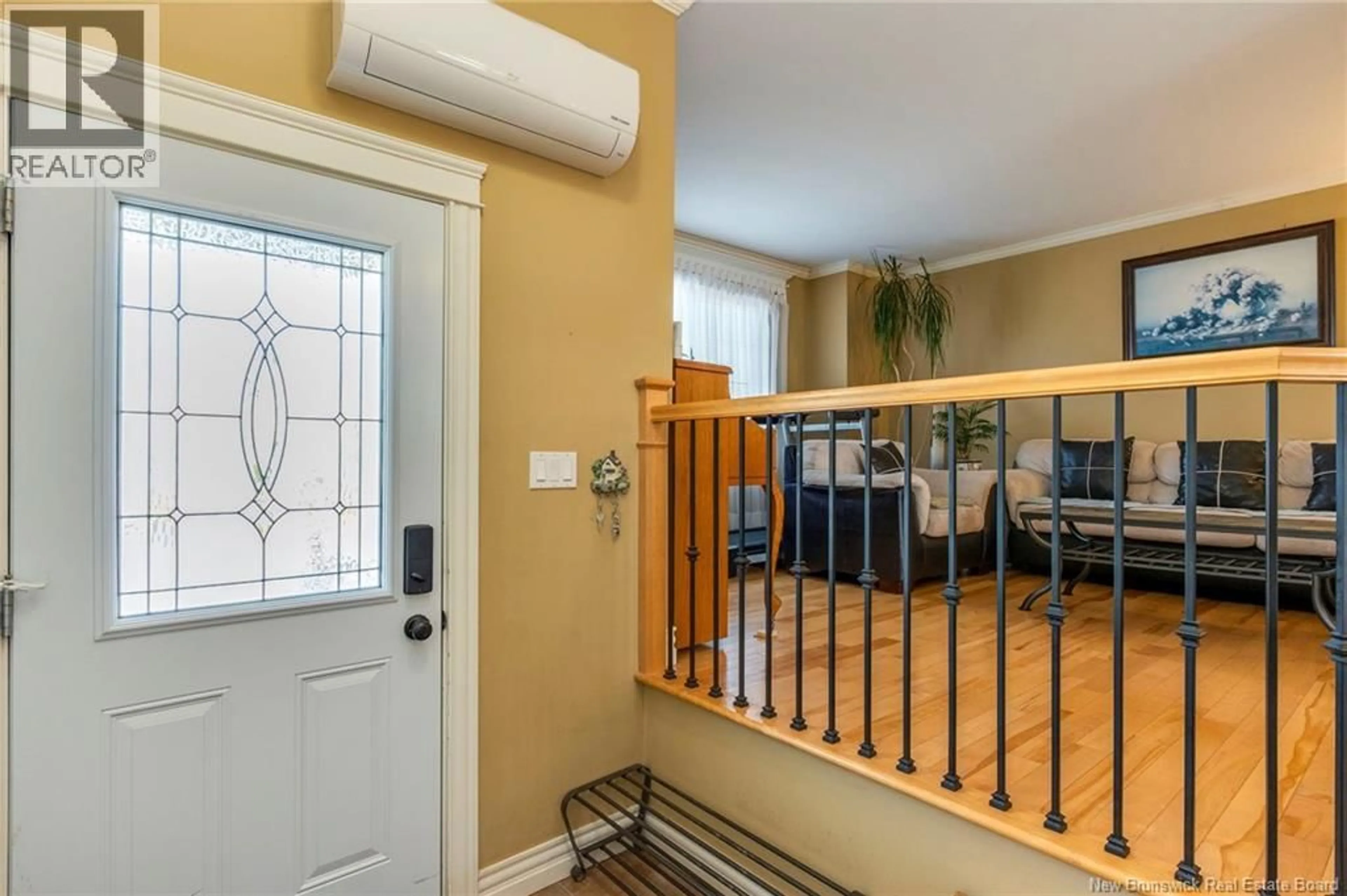 Indoor entryway for 108 RAINFORD COURT, Moncton New Brunswick E1G0T4