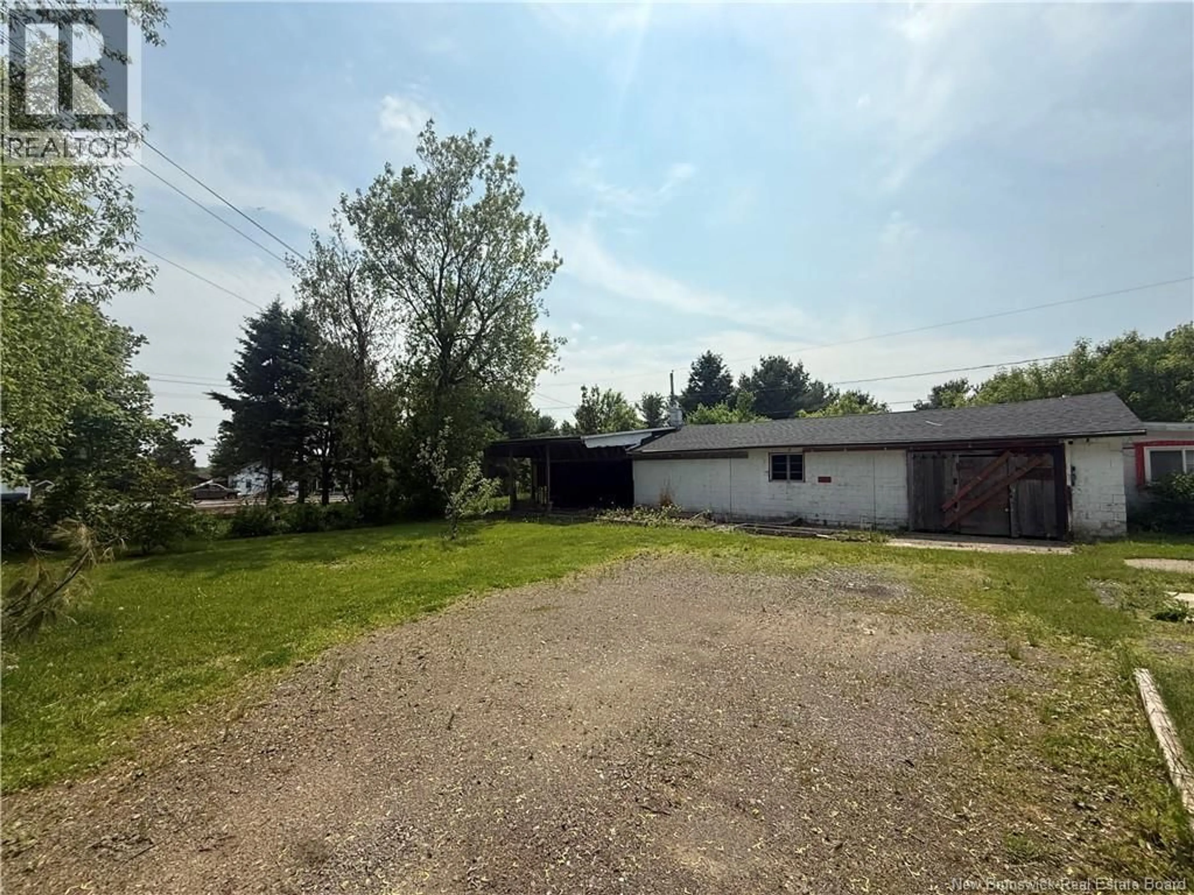 A pic from outside/outdoor area/front of a property/back of a property/a pic from drone, street for 2 BERTHA, Bouctouche New Brunswick E4S2W6