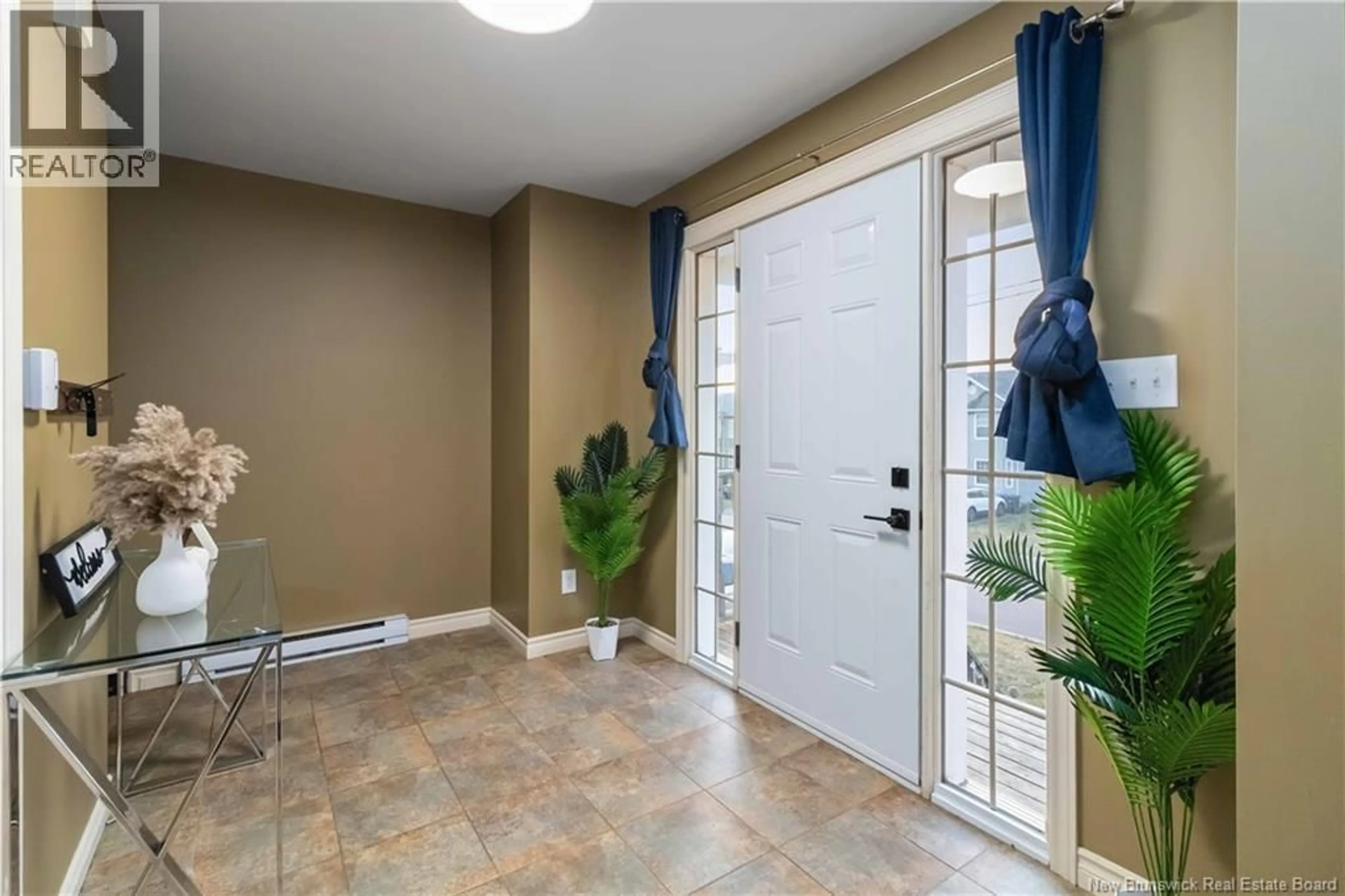 Indoor entryway for 22 CHIANTI, Dieppe New Brunswick E1A4H8
