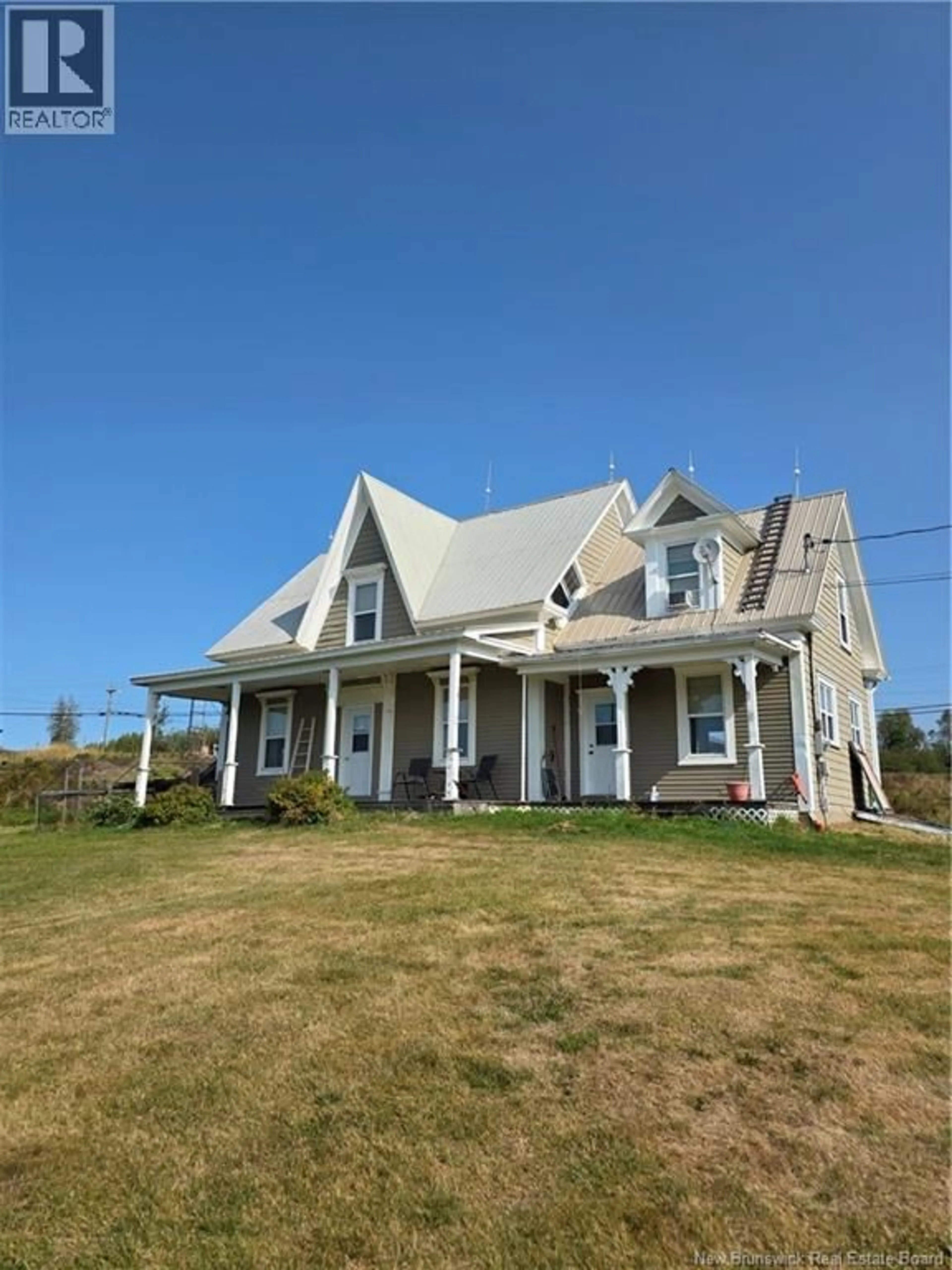 Home with vinyl exterior material, building for 739 ROUTE 105, Nackawic New Brunswick E6G1G4