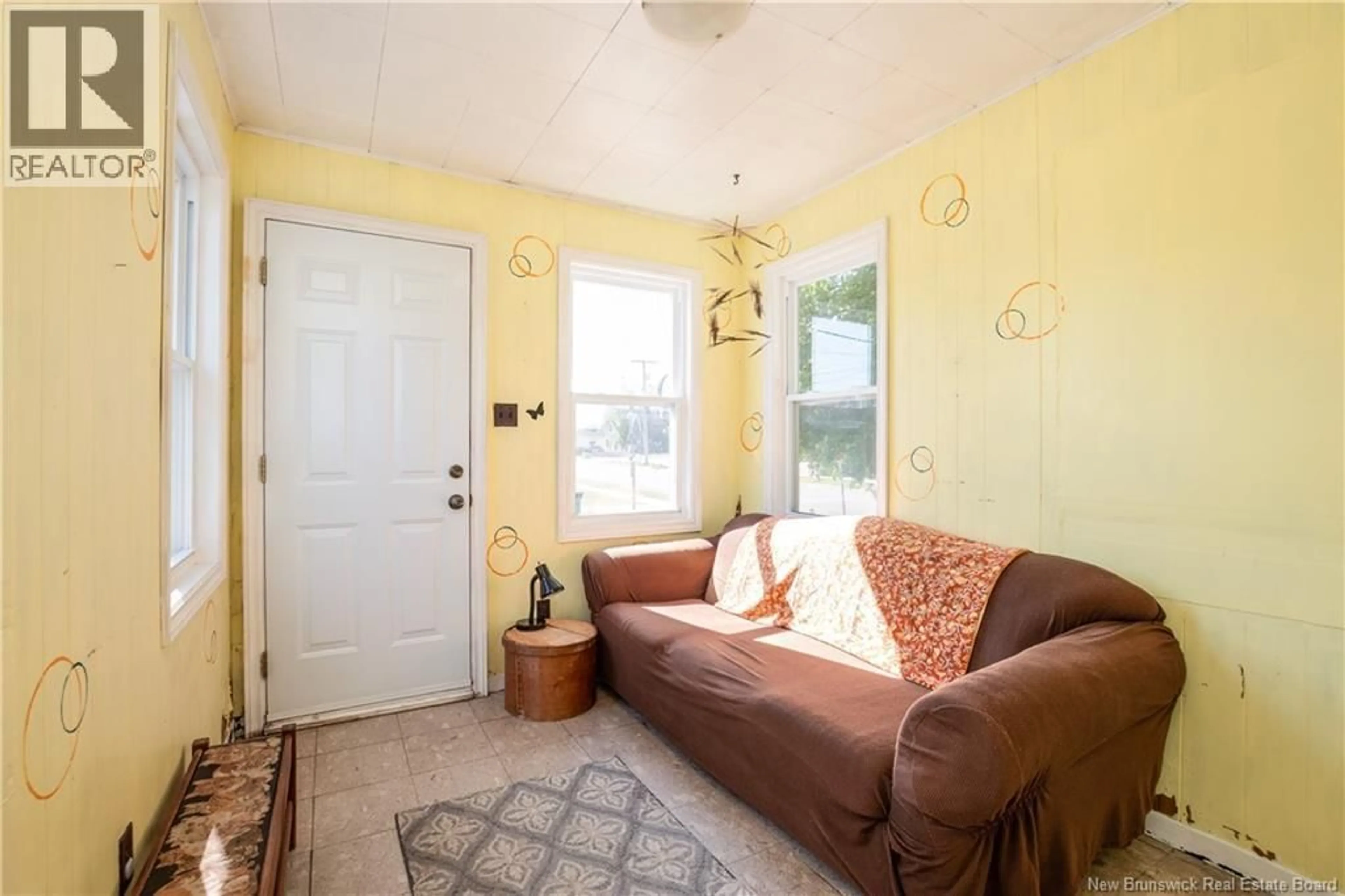 Living room with furniture, unknown for 133 SHERRARD AVENUE, Moncton New Brunswick E1C3K4