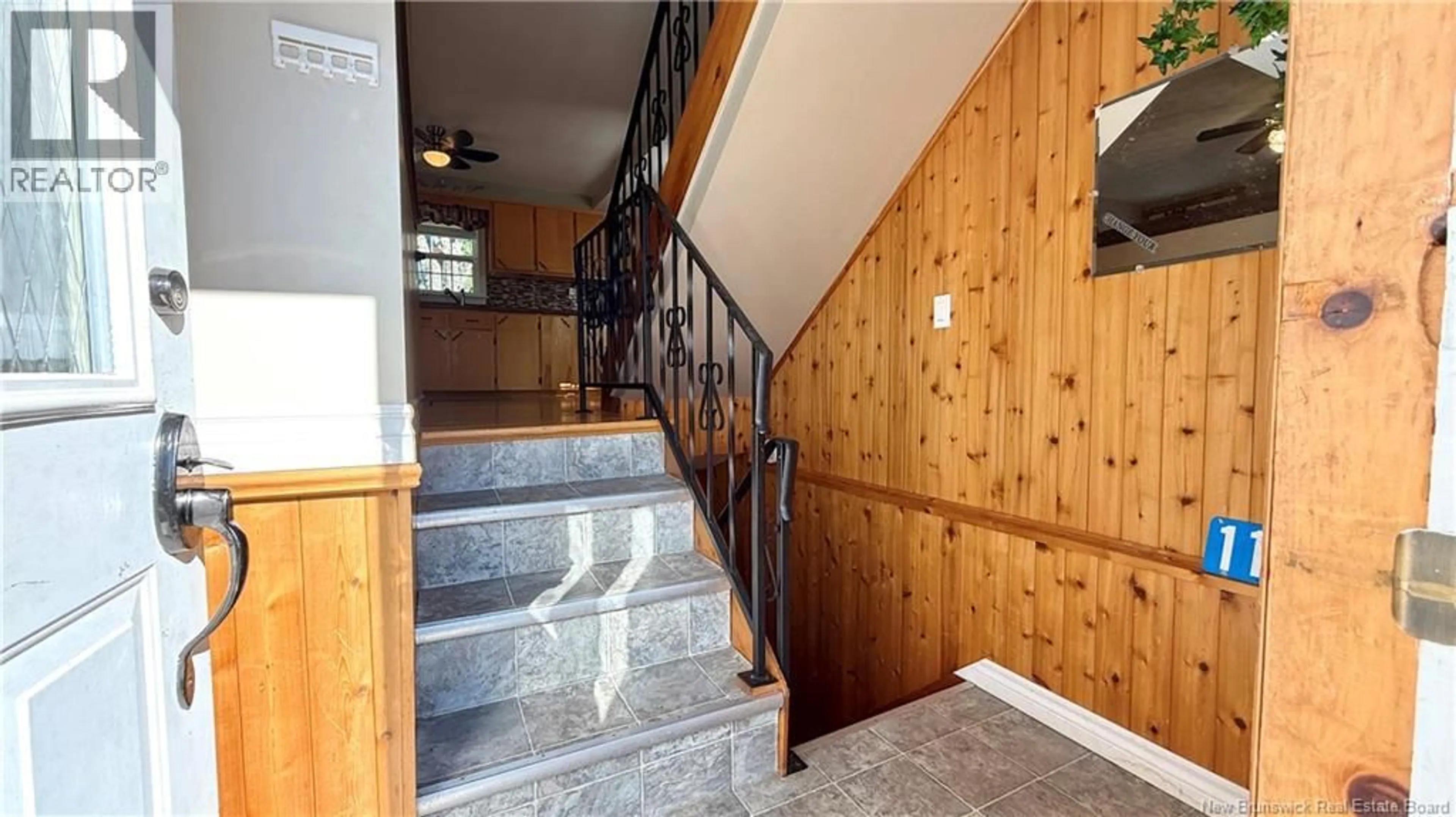 Indoor foyer for 116 RUE DE L'ECOLE, Rogersville New Brunswick E4Y1V7
