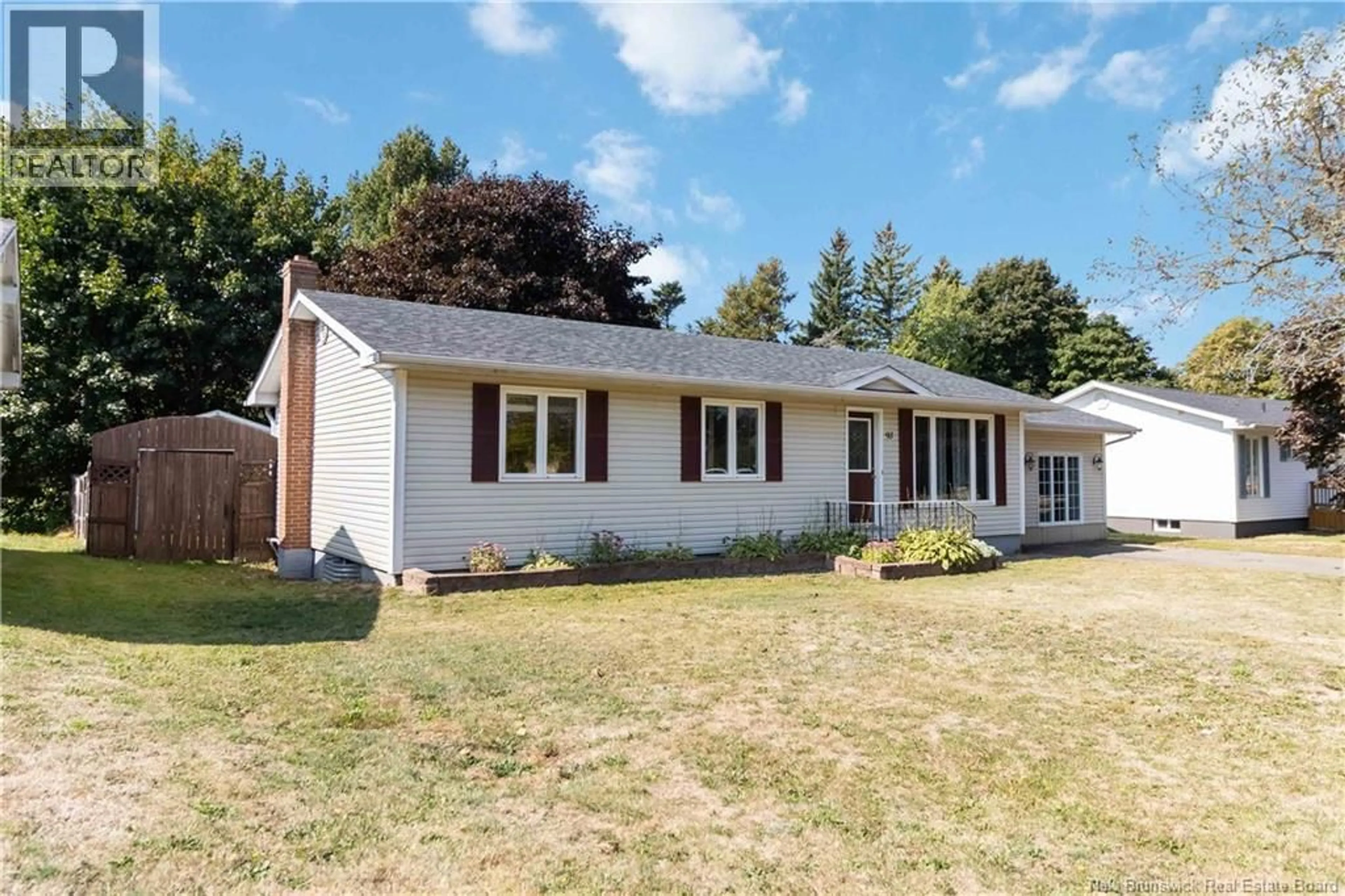 Home with vinyl exterior material, street for 93 SMITH AVENUE, Shediac New Brunswick E4P2S8