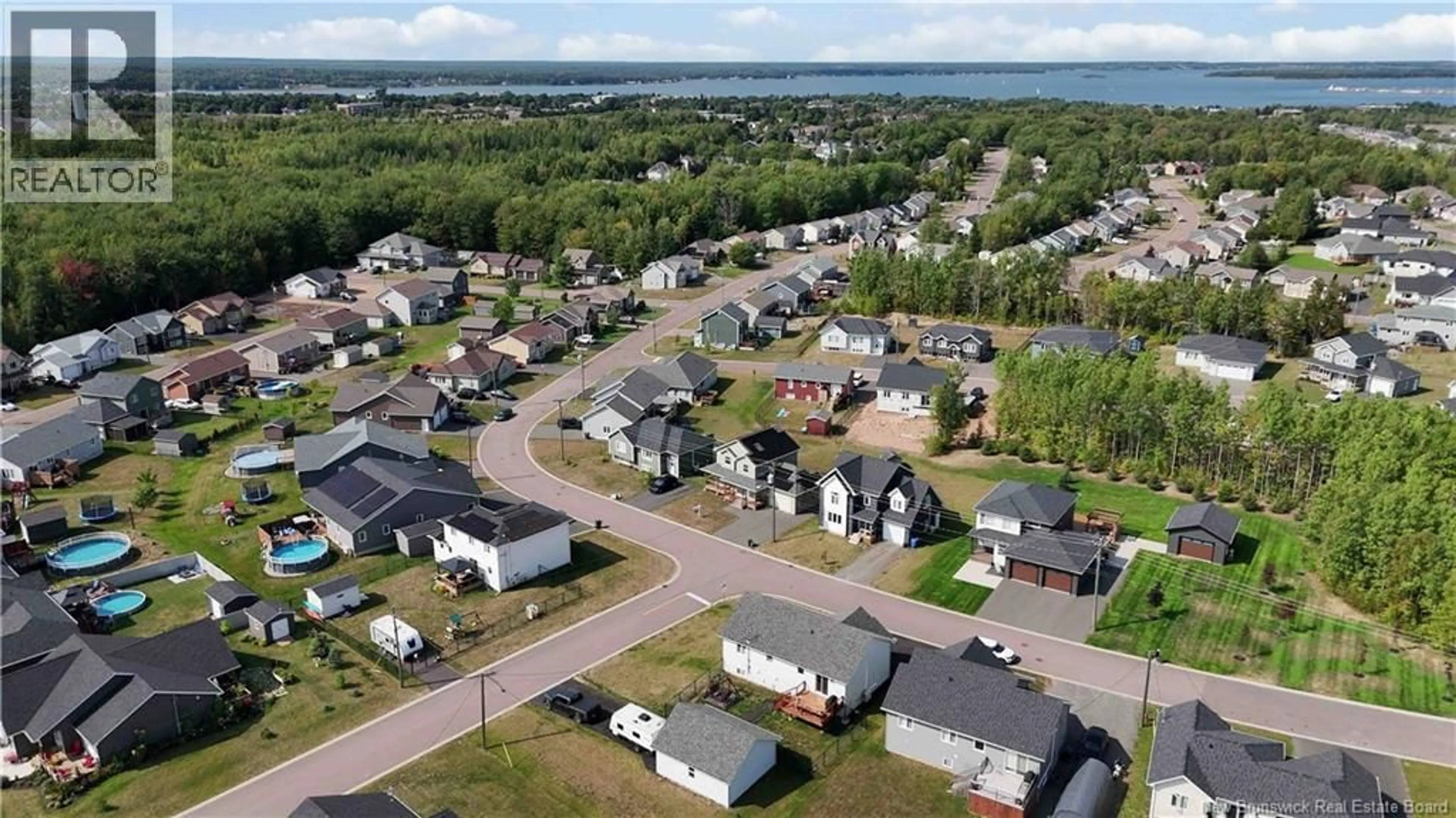 A pic from outside/outdoor area/front of a property/back of a property/a pic from drone, street for 283 CHATELLERAULT, Shediac New Brunswick E4P0L3