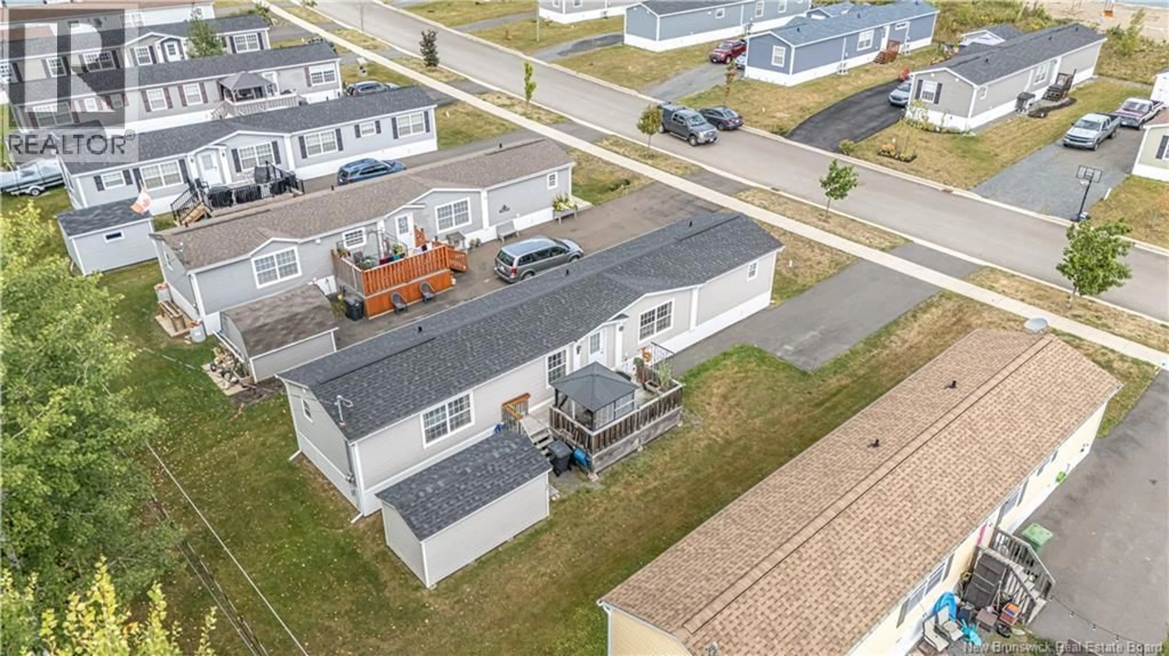A pic from outside/outdoor area/front of a property/back of a property/a pic from drone, street for 21 SHANNON STREET, Fredericton New Brunswick E3G4C8