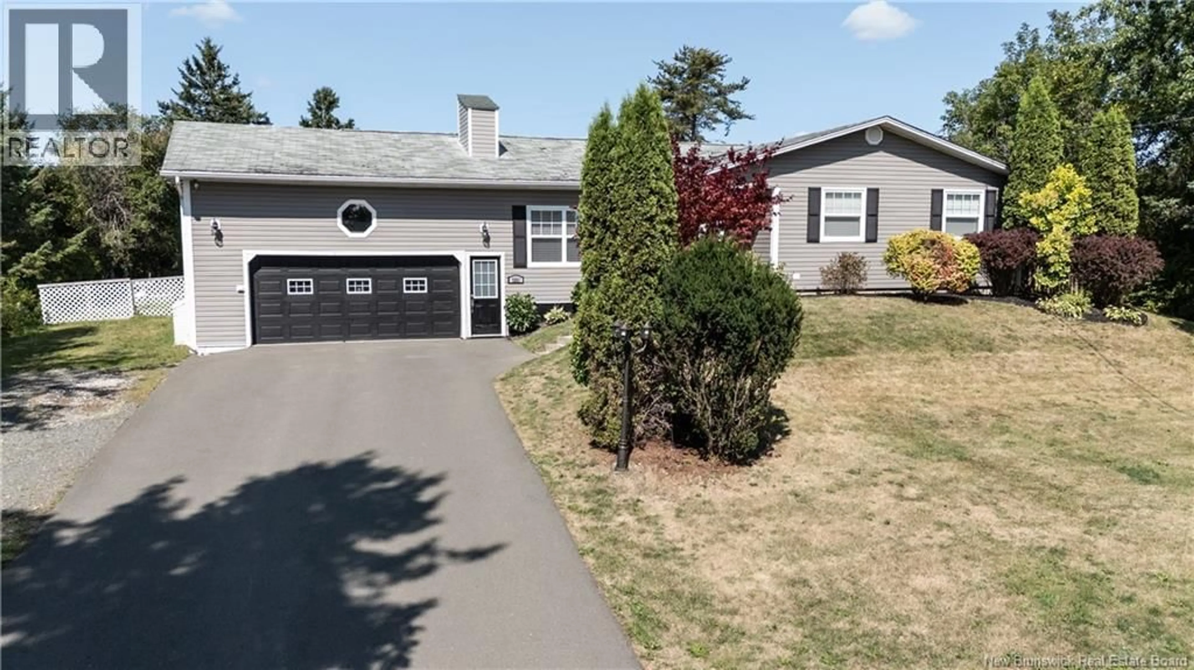 Home with vinyl exterior material, street for 3261 MOUNTAIN ROAD, Moncton New Brunswick E1G2X1
