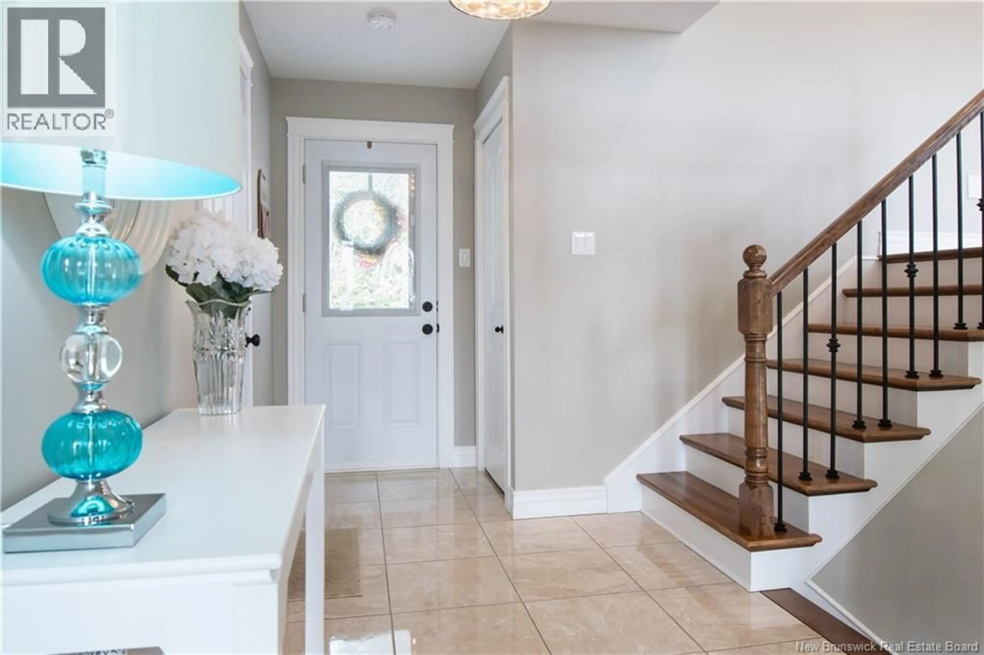 Indoor entryway for 19 PERRY COURT, Quispamsis New Brunswick E2G0K7