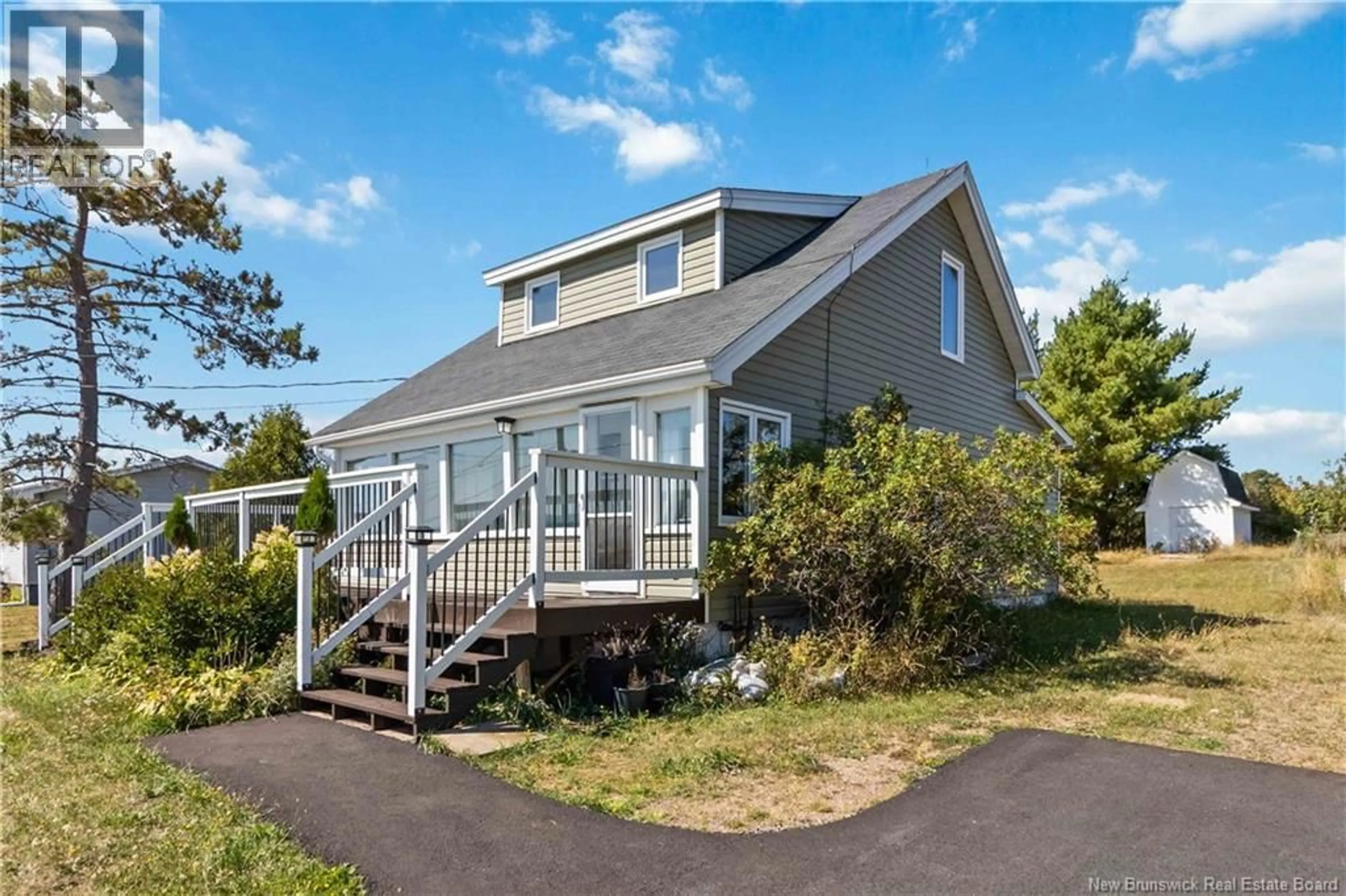 Home with vinyl exterior material, water/lake/river/ocean view for 21 BELLEVUE STREET, Memramcook New Brunswick E4K2A9