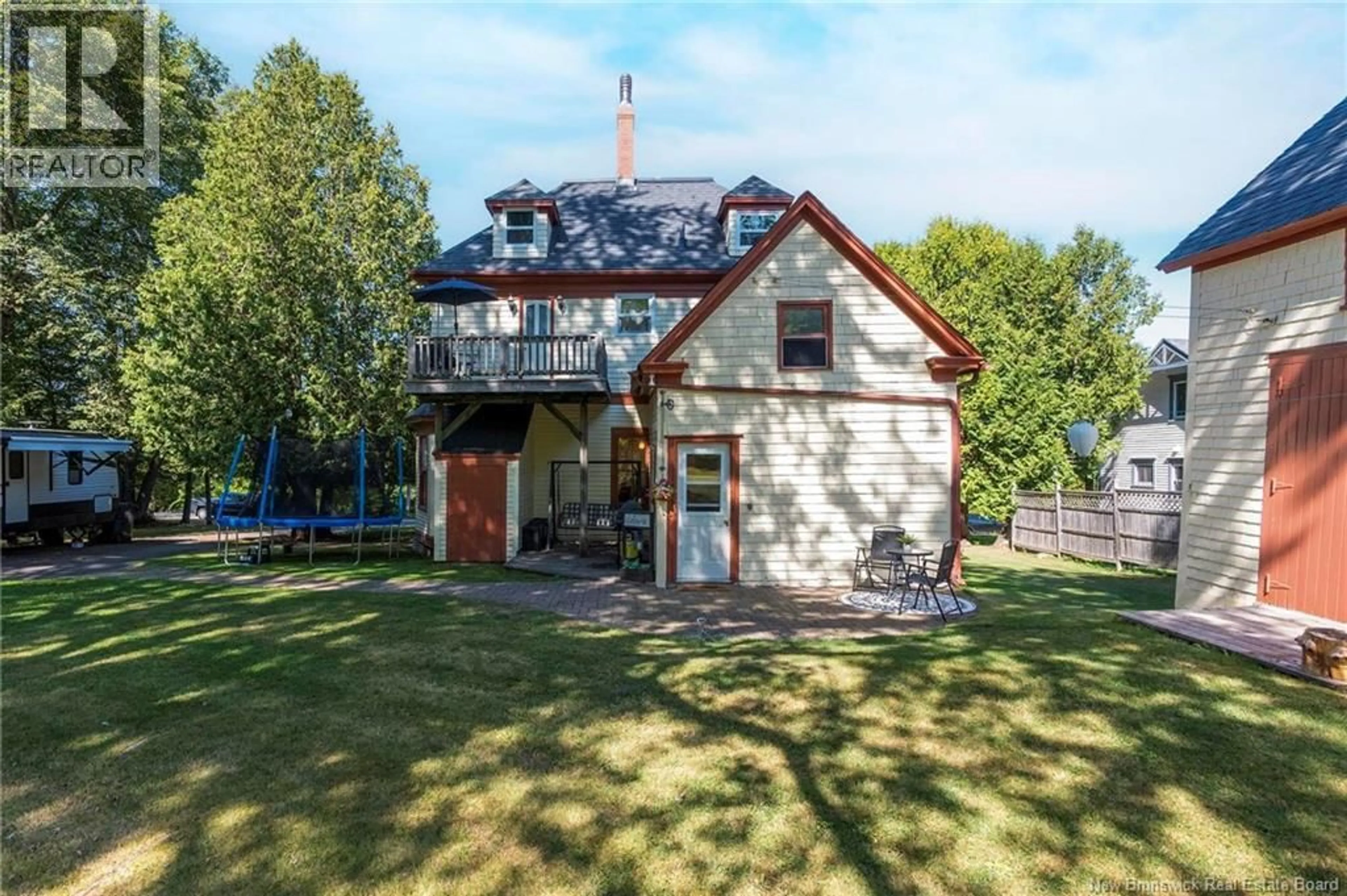 A pic from outside/outdoor area/front of a property/back of a property/a pic from drone, building for 36 EVERETT STREET, Hampton New Brunswick E5N5A9