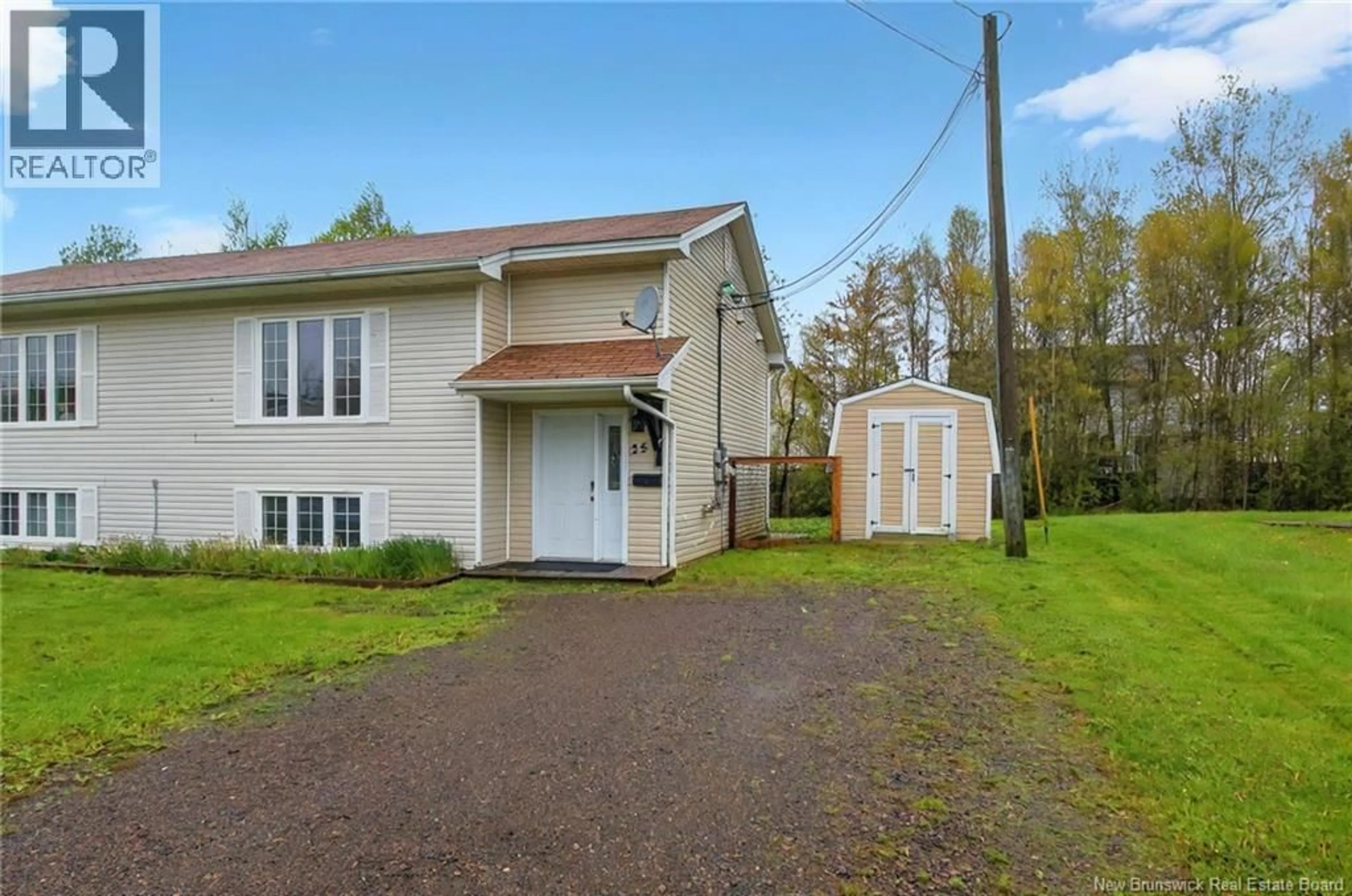 Unknown for 25 THADDEE STREET, Dieppe New Brunswick E1A6V4