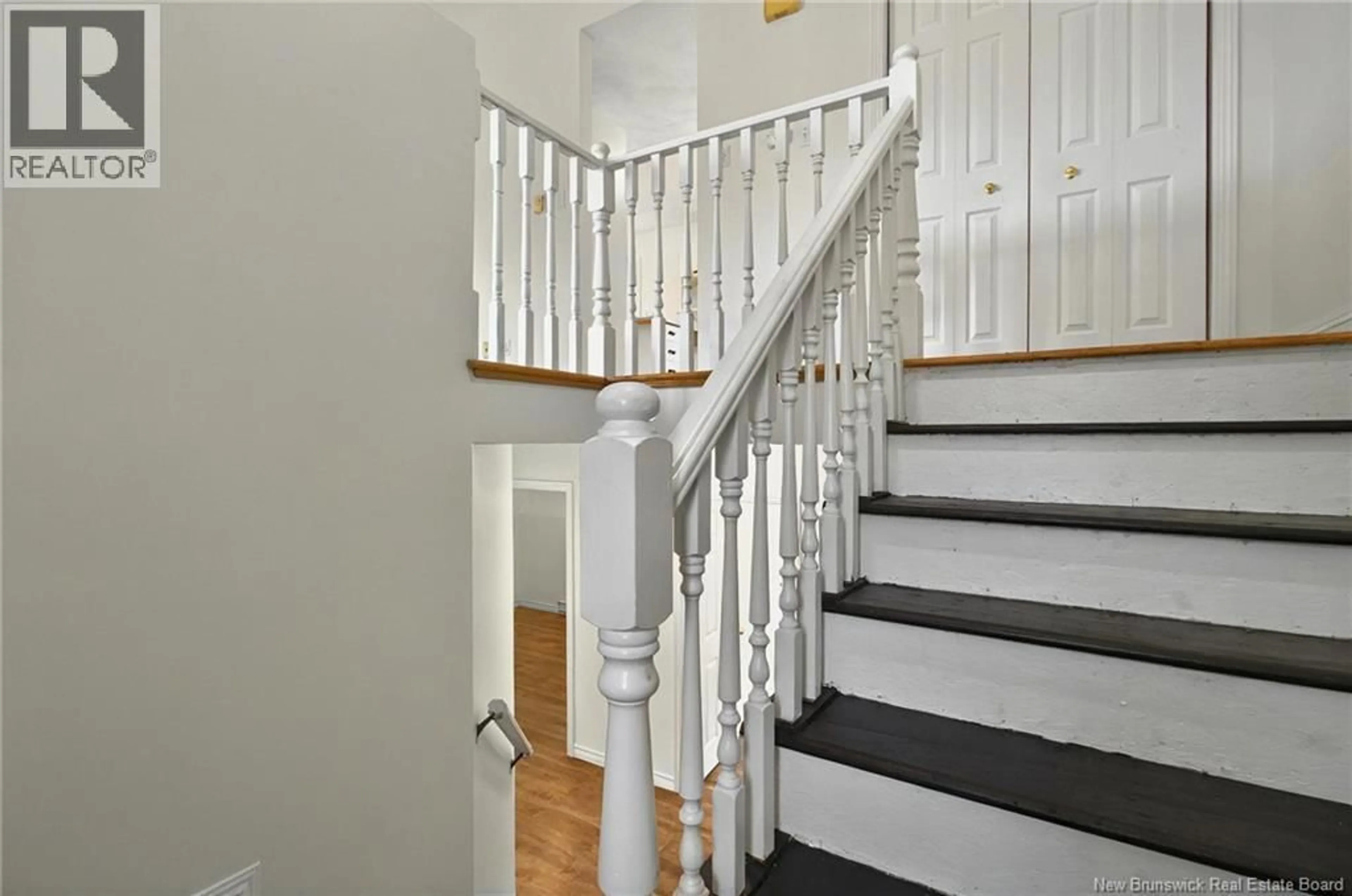 Stairs for 25 THADDEE STREET, Dieppe New Brunswick E1A6V4