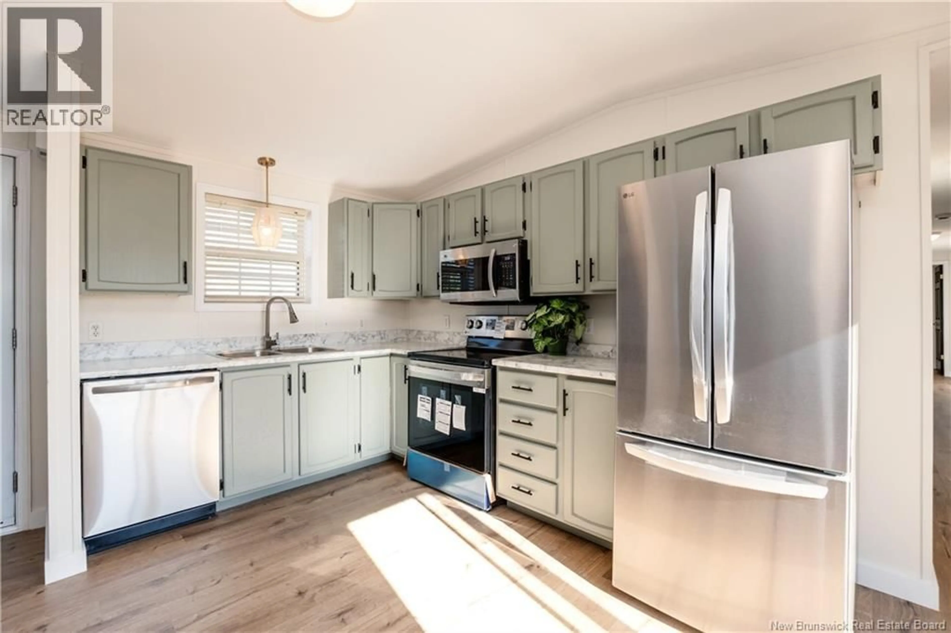 Open concept kitchen, unknown for 17 CROSS CREEK LANE, Riverview New Brunswick E1B5H9