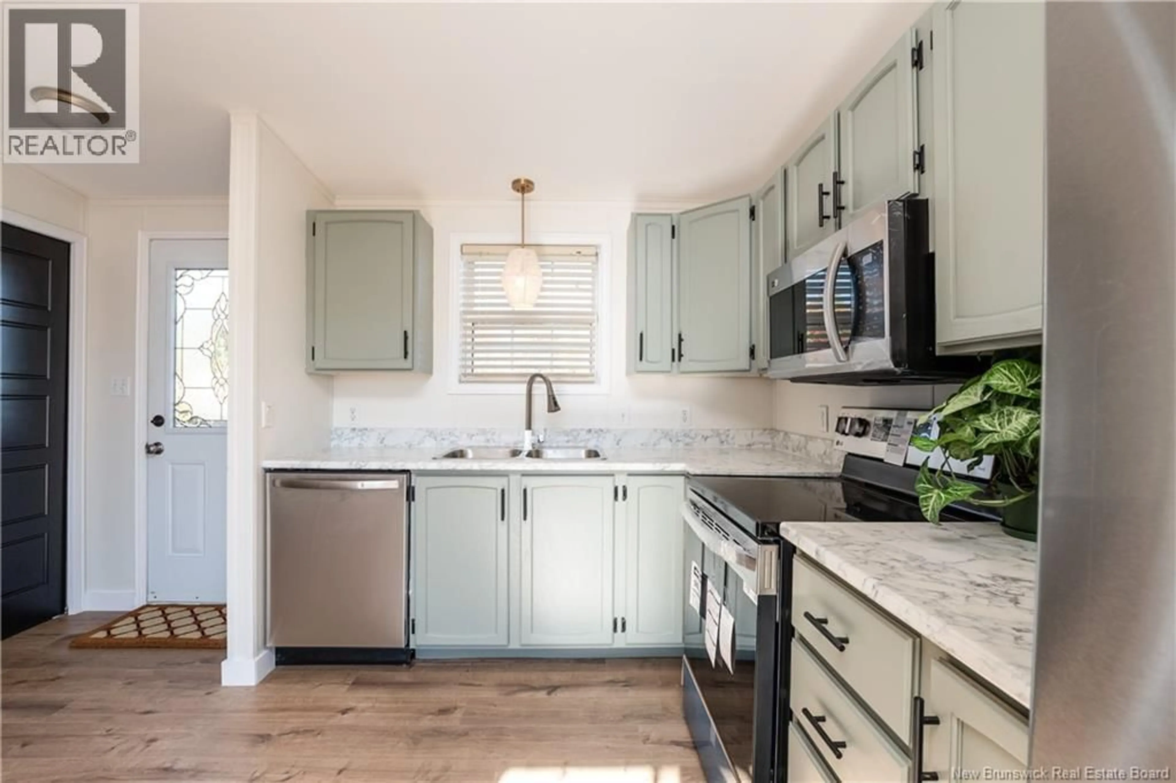 Open concept kitchen, unknown for 17 CROSS CREEK LANE, Riverview New Brunswick E1B5H9