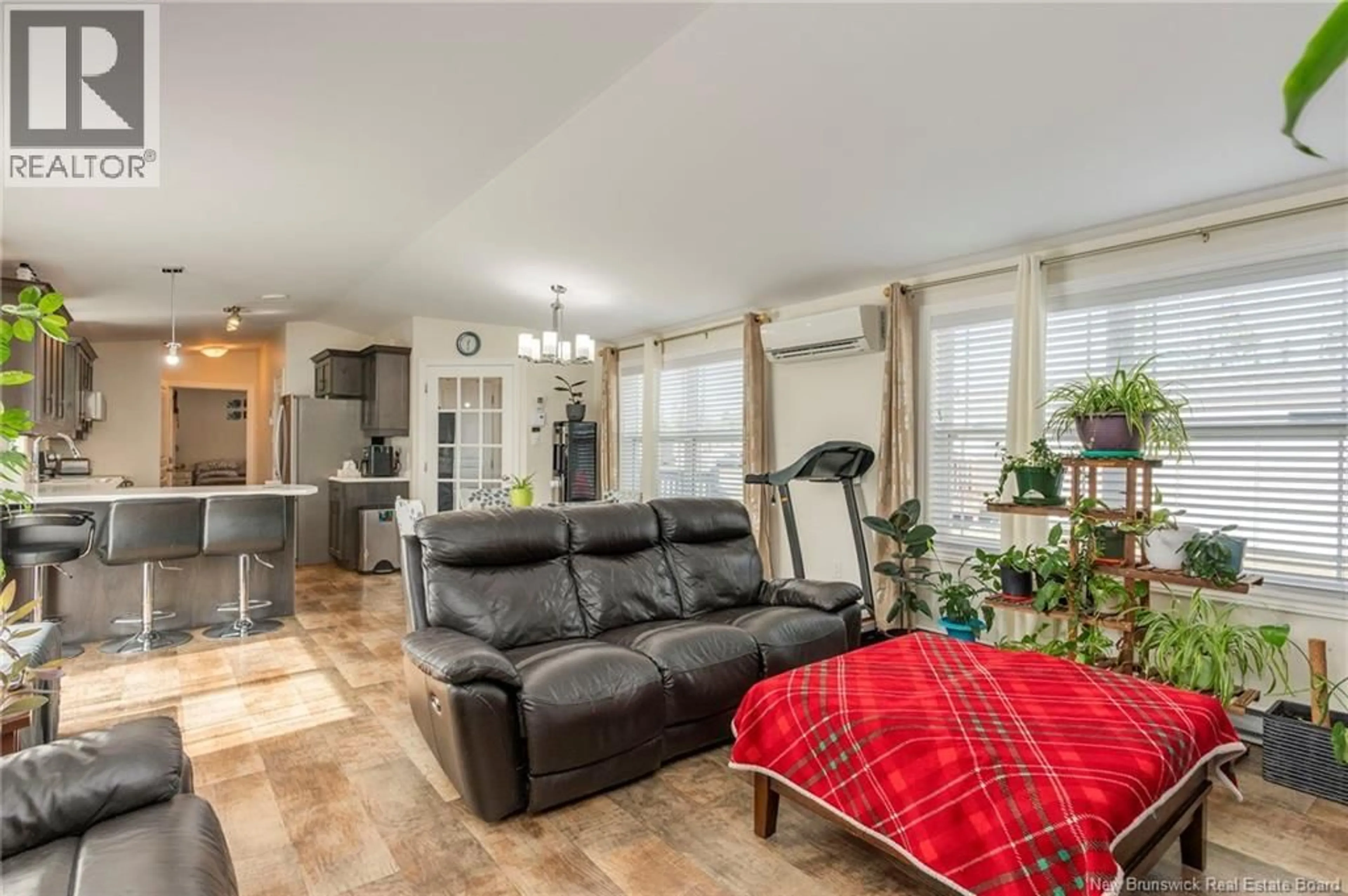 Living room with furniture, unknown for 15 HARVEST, St George New Brunswick E5C0J3