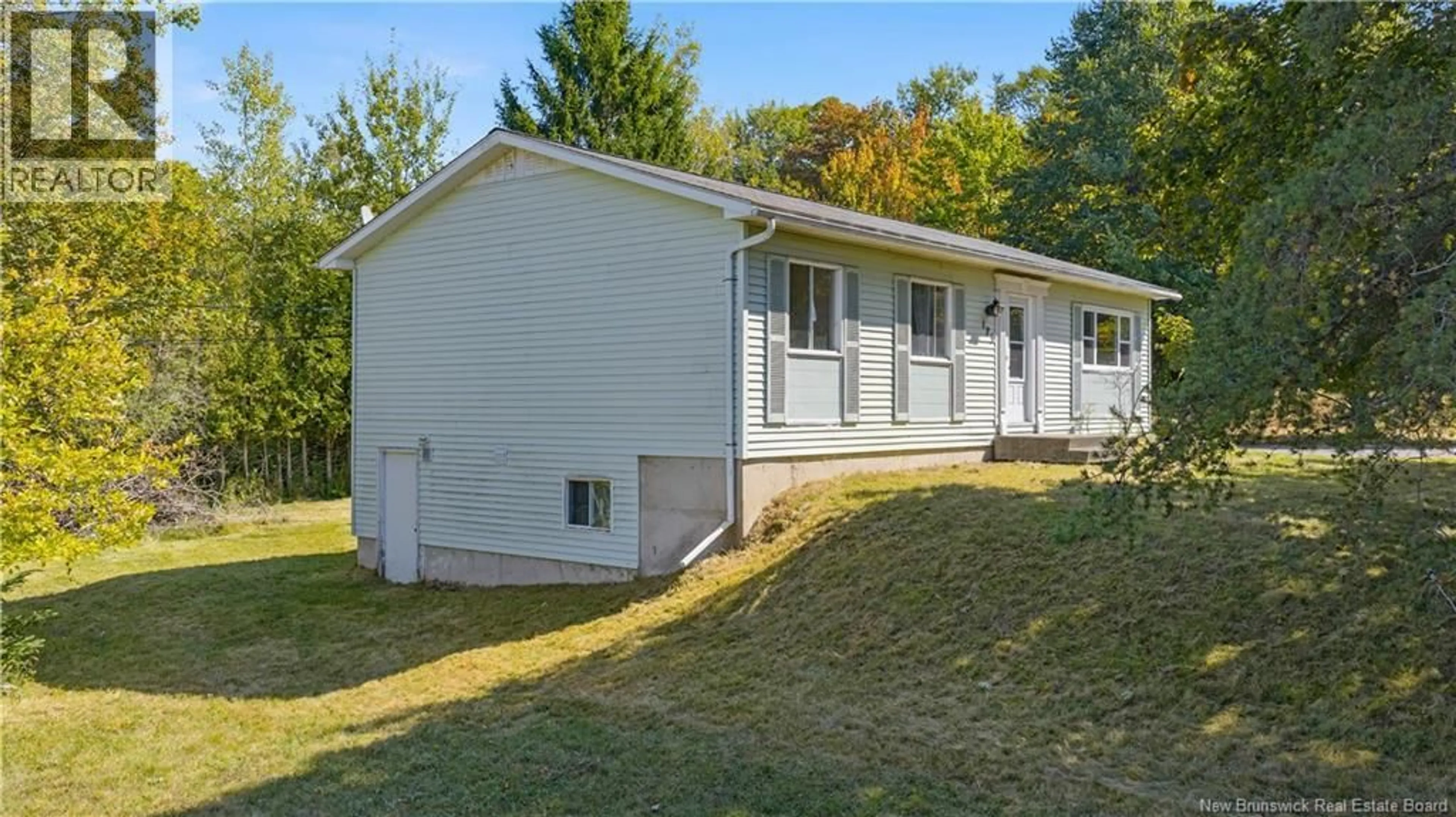 Home with vinyl exterior material, unknown for 123 SCARLET DRIVE, Quispamsis New Brunswick E2E1S3